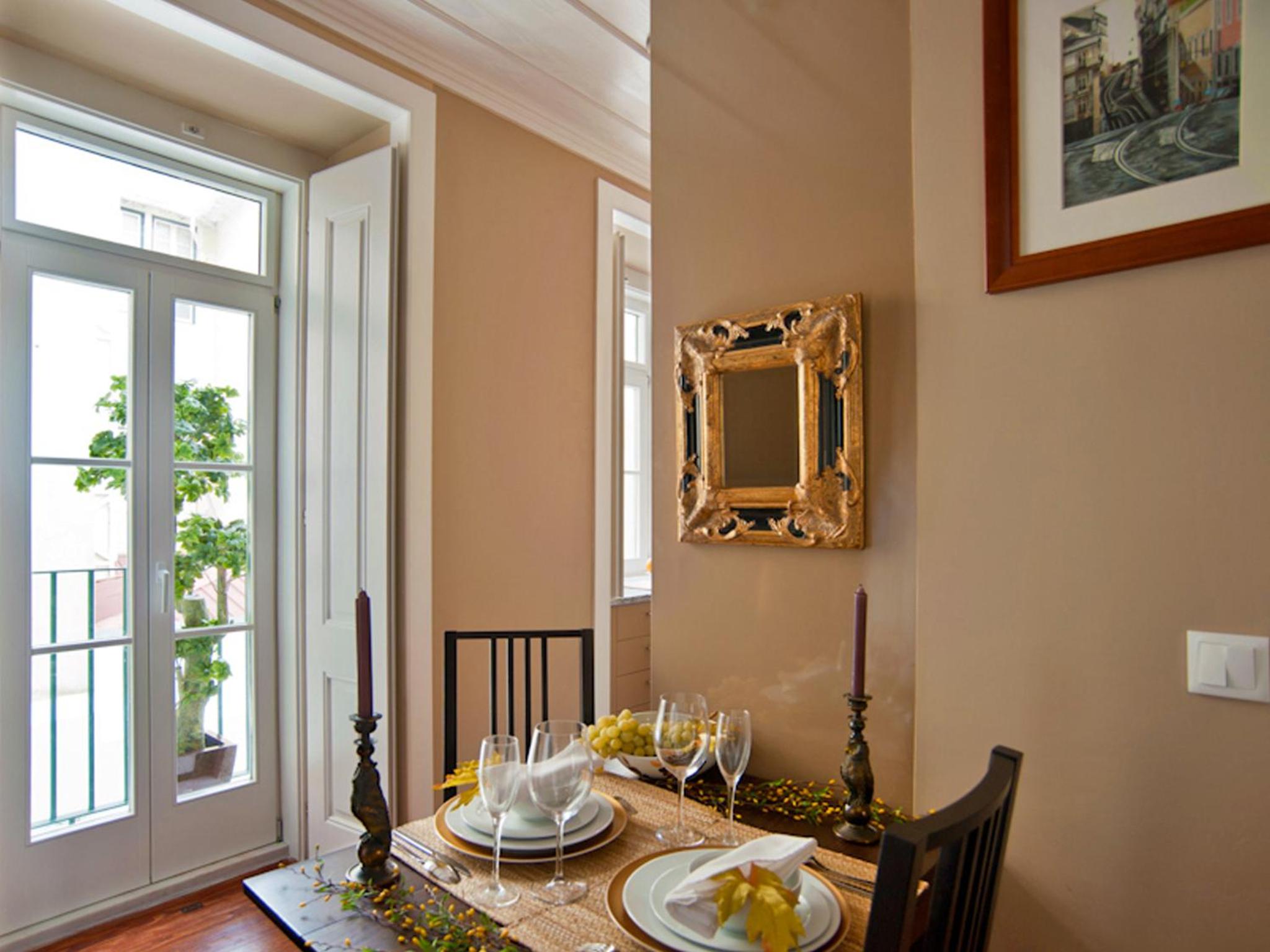 Lisbon Colours Bairro Alto Apartments