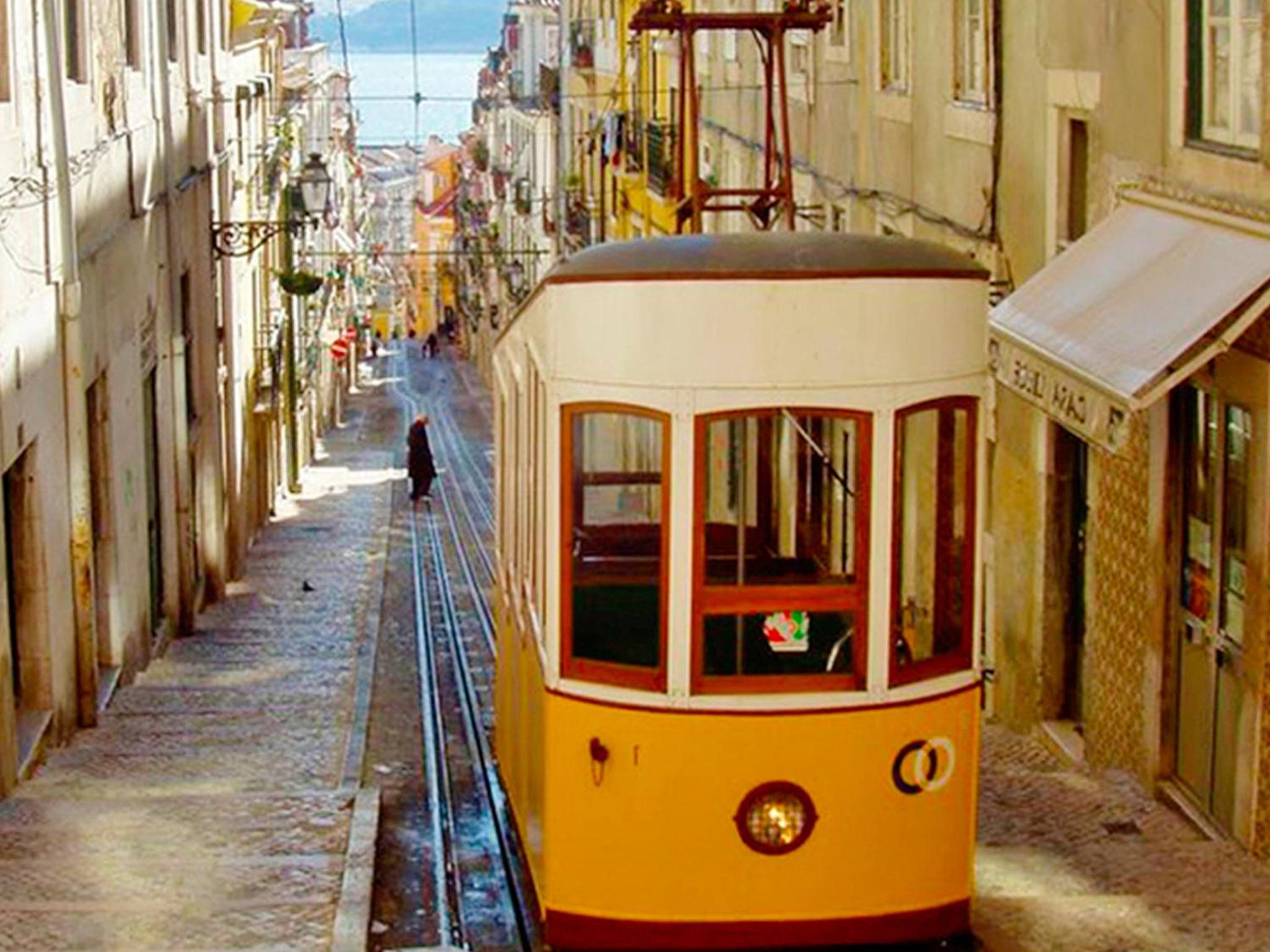Lisbon Colours Bairro Alto Apartments