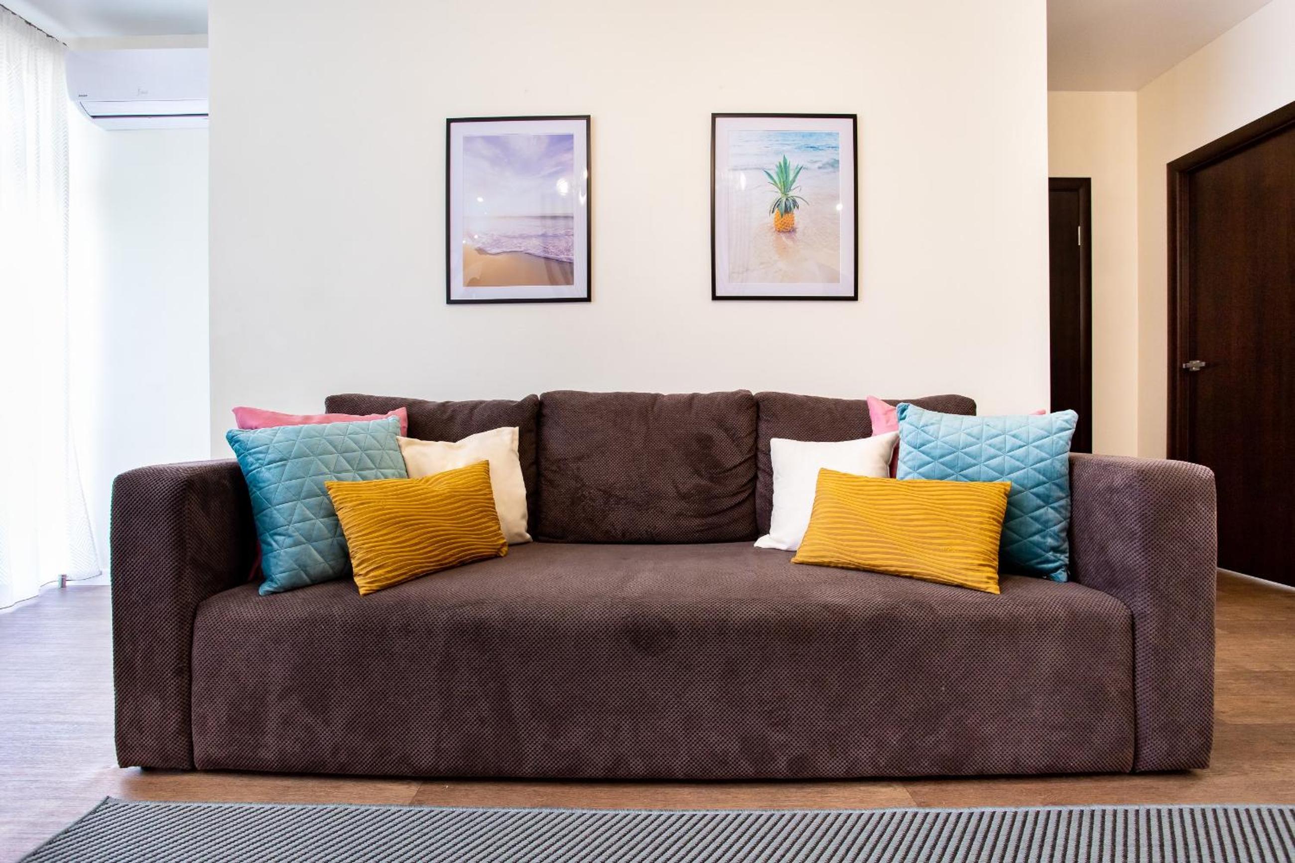 New 2 bedrooms apartment in the city center! view 2