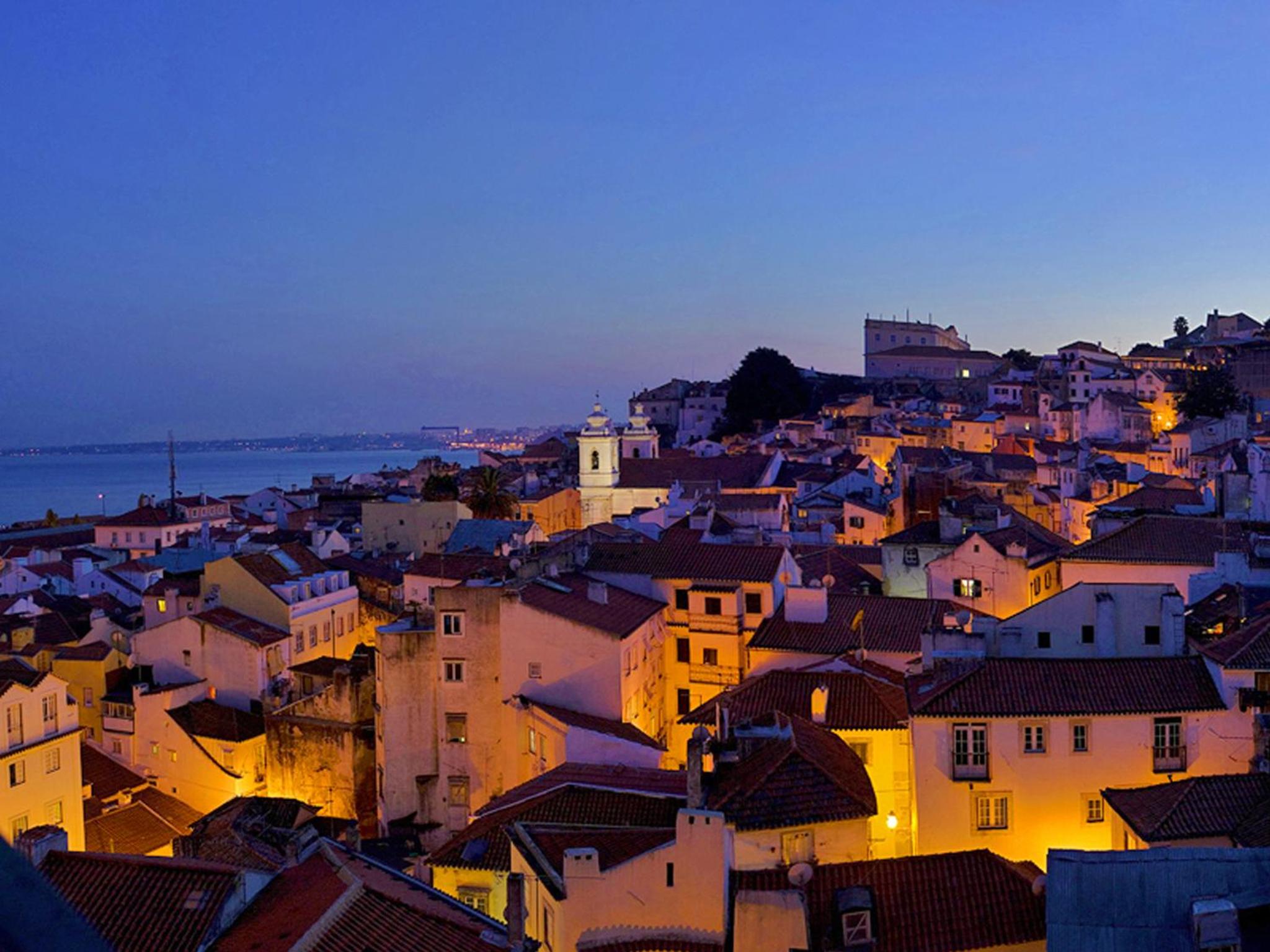 Lisbon Colours Bairro Alto Apartments
