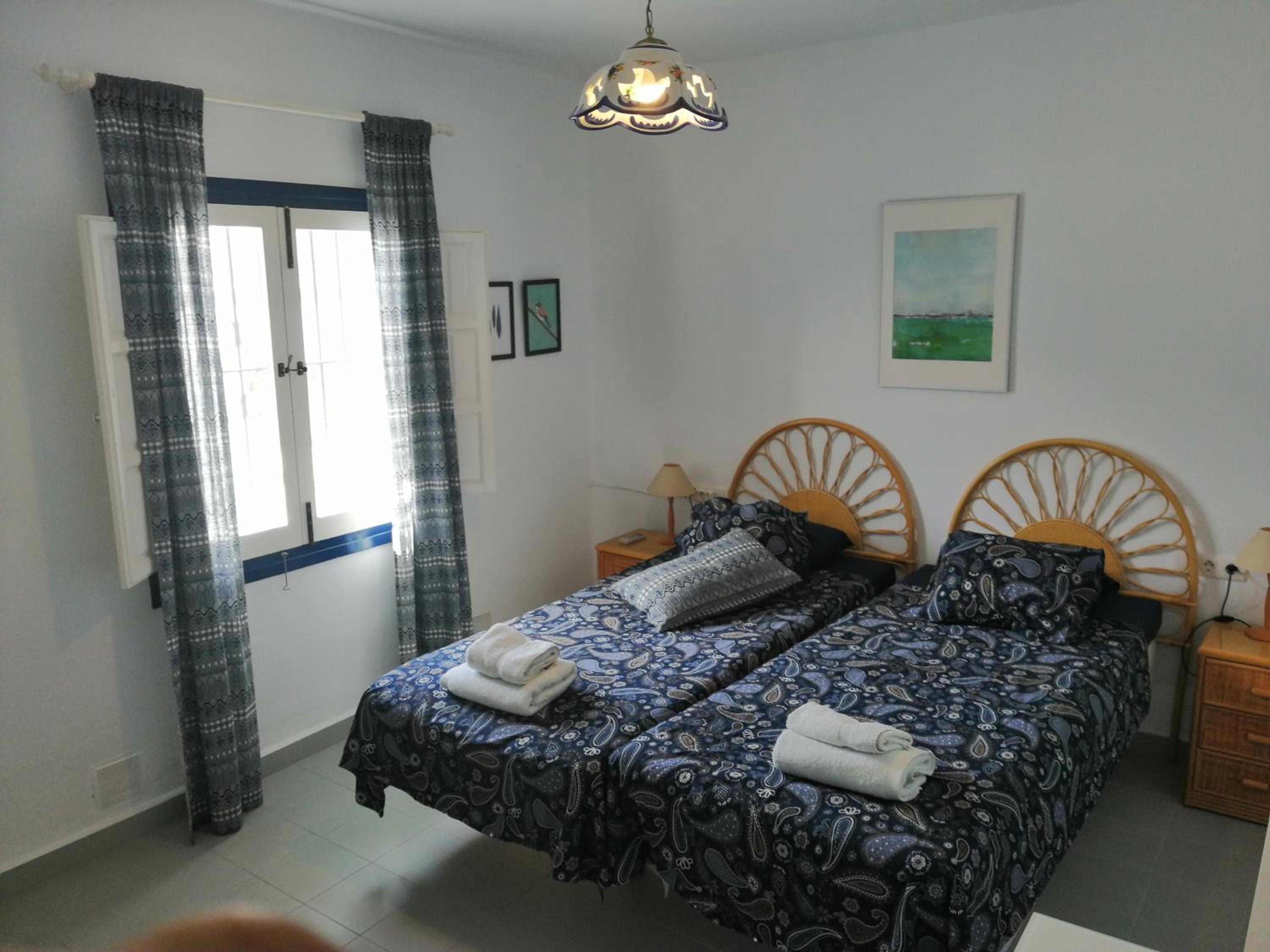 Plaza Cadiz 10 en Nerja — hotel room