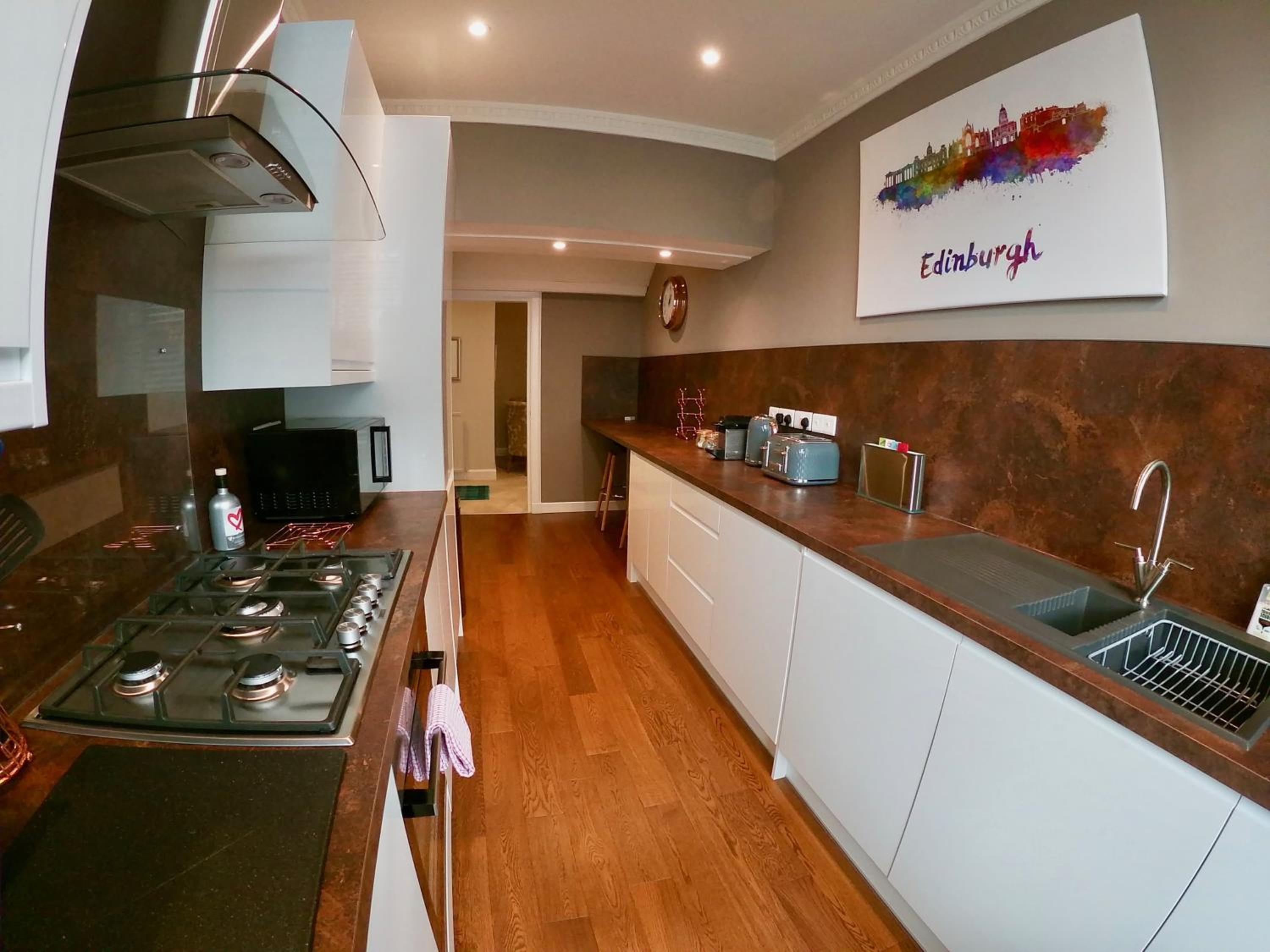 Escape to Edinburgh @ Abercromby Place view 4