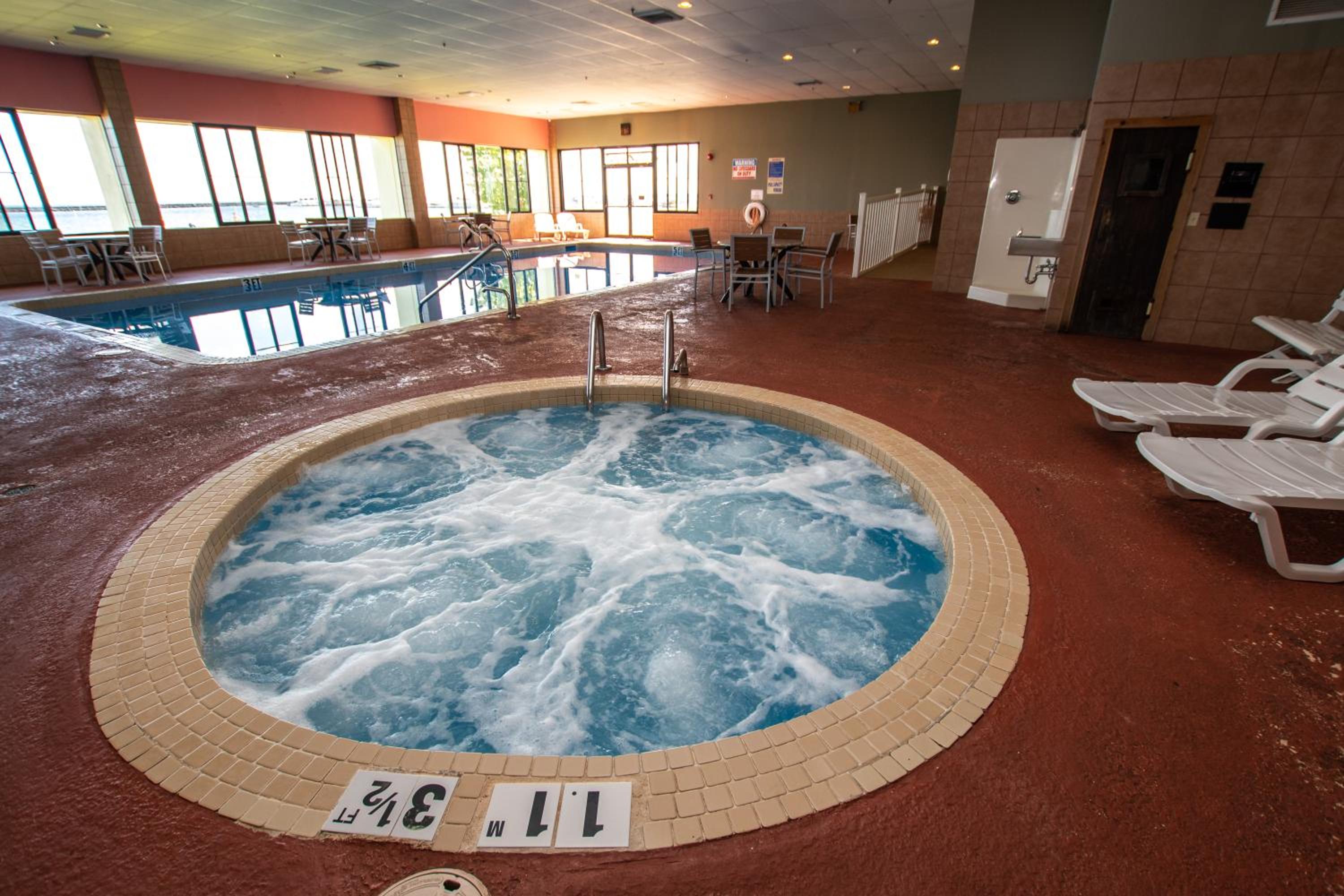 Tawas Bay Beach Resort & Conference Center