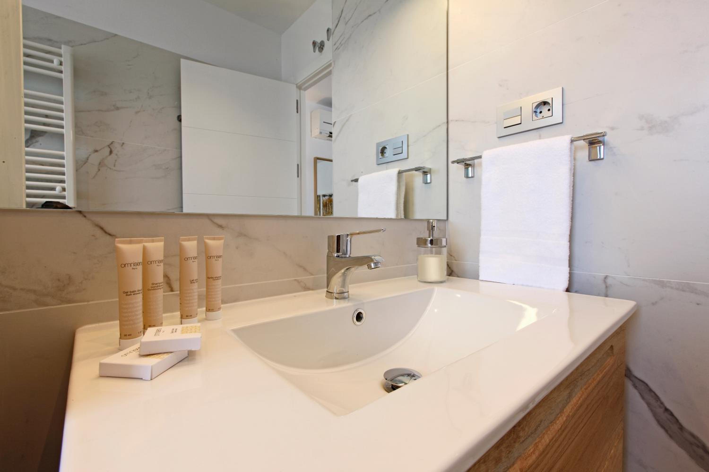 Photo 80