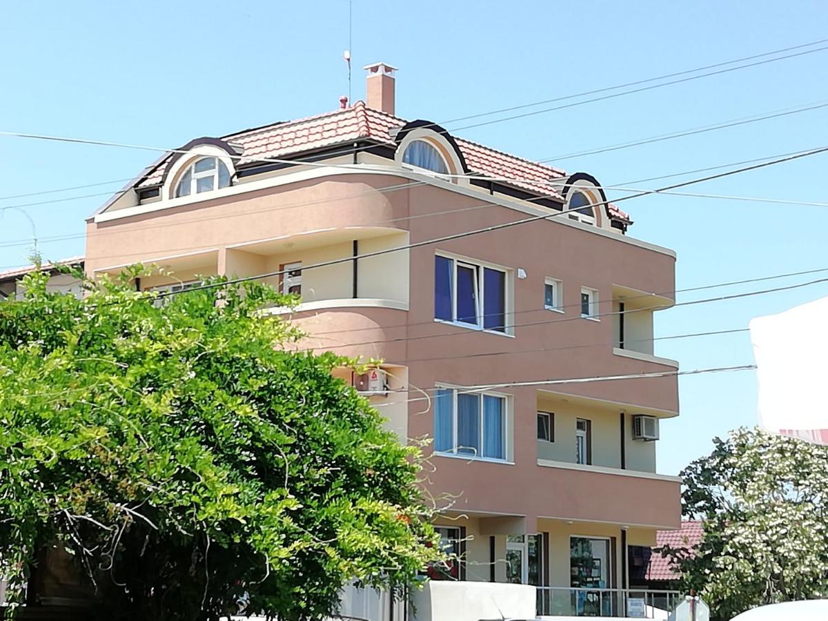 Guest House 