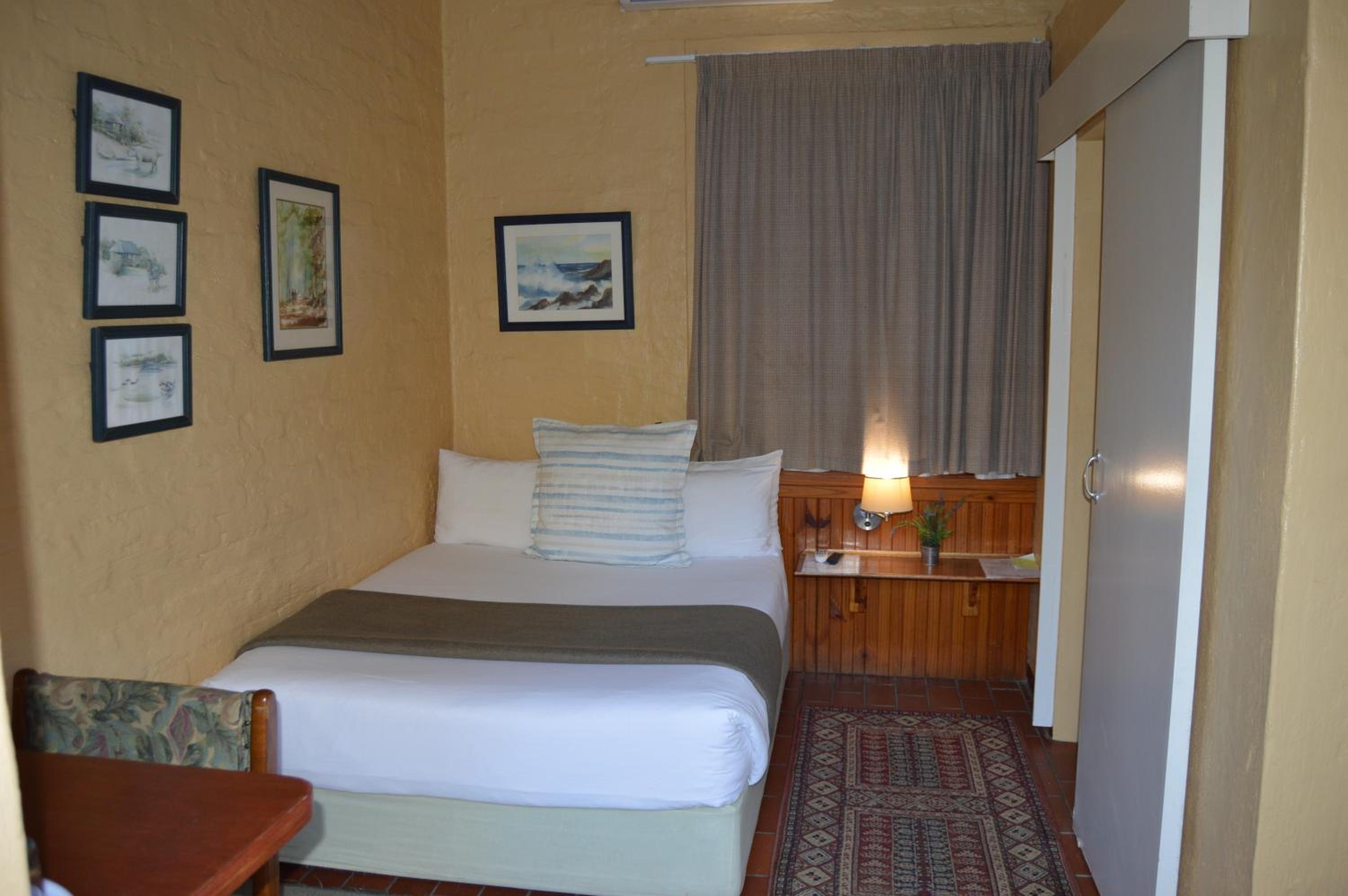 Ascot Inn