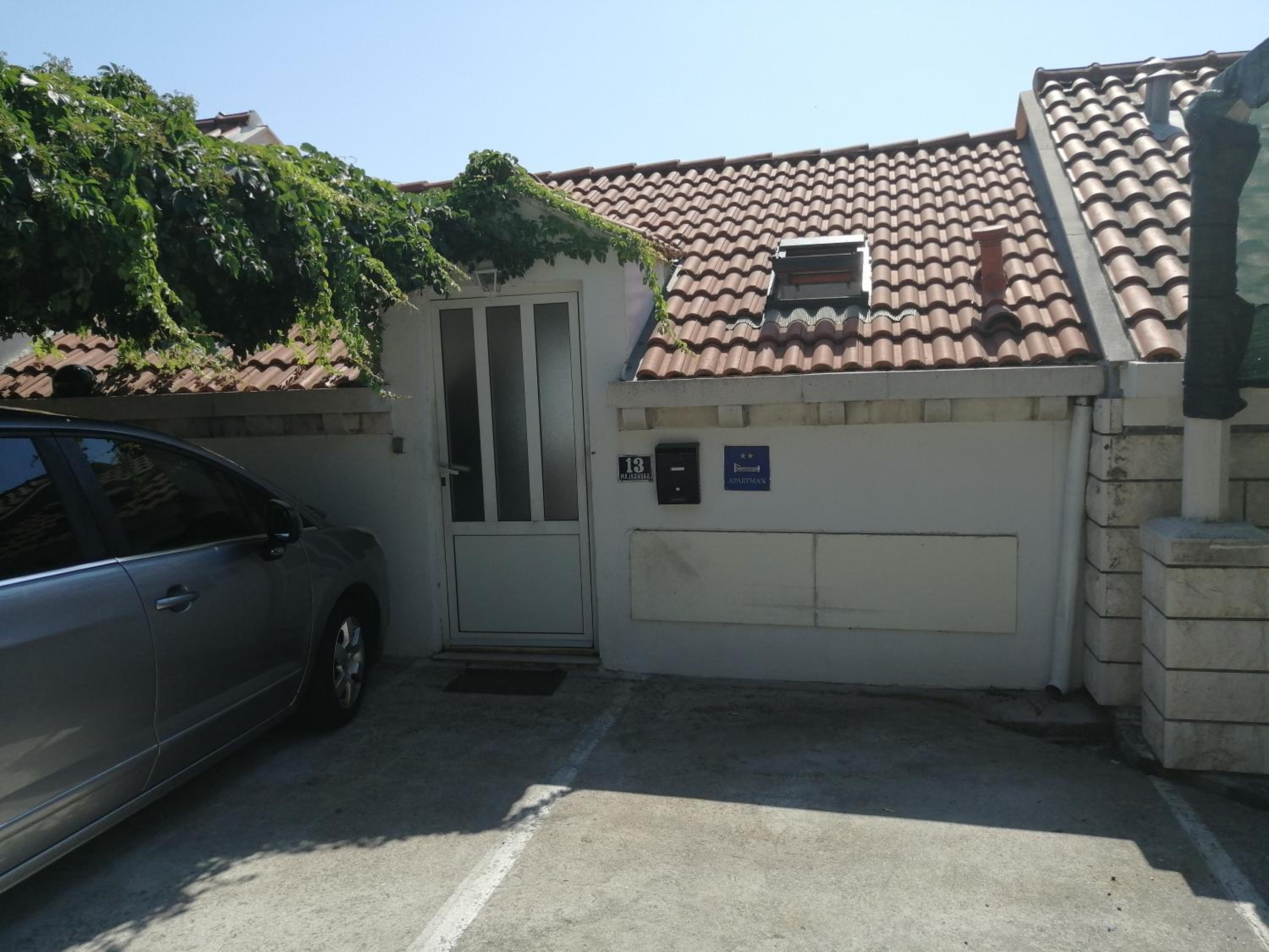 Apartment Elezovic