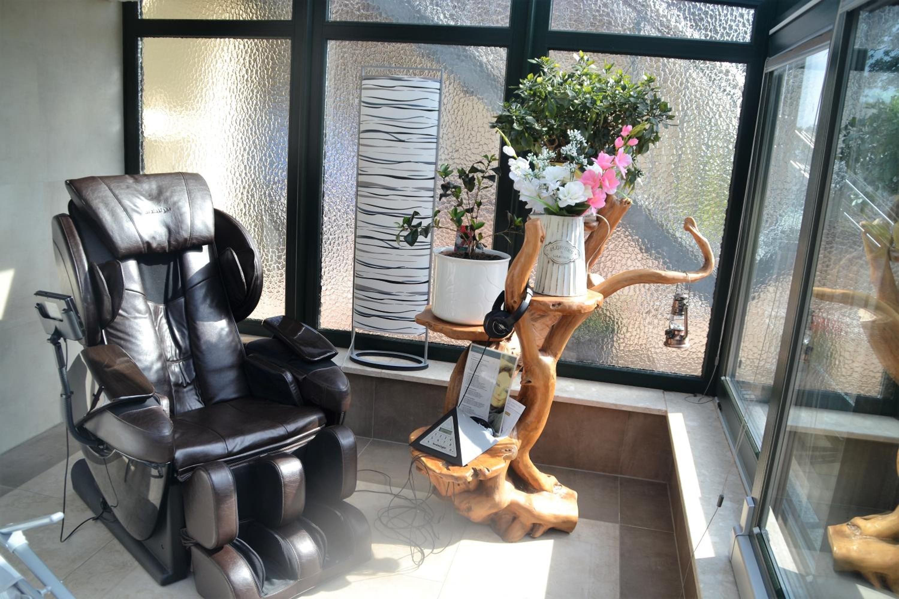 Photo 28