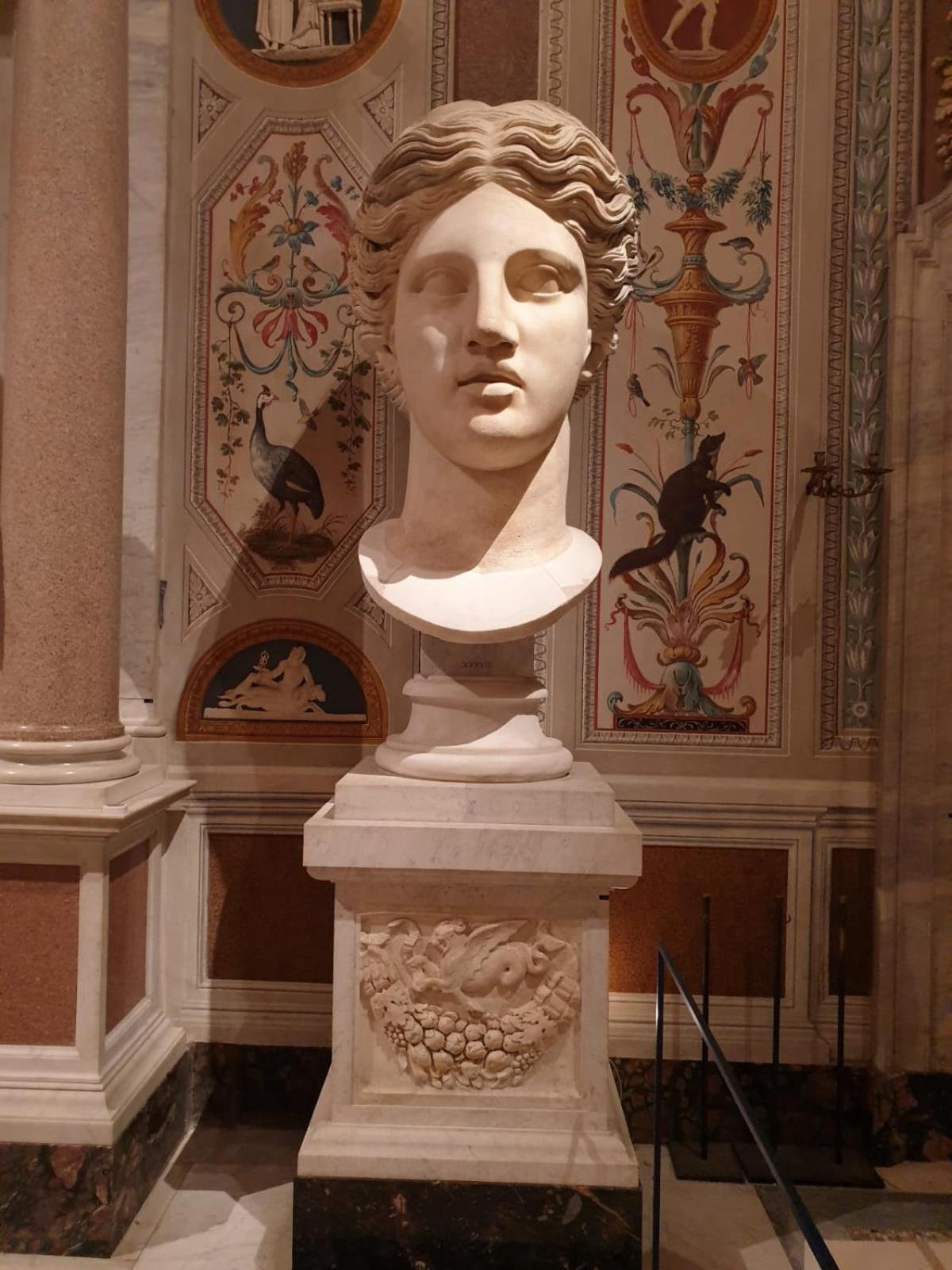 Suite Borghese 42
