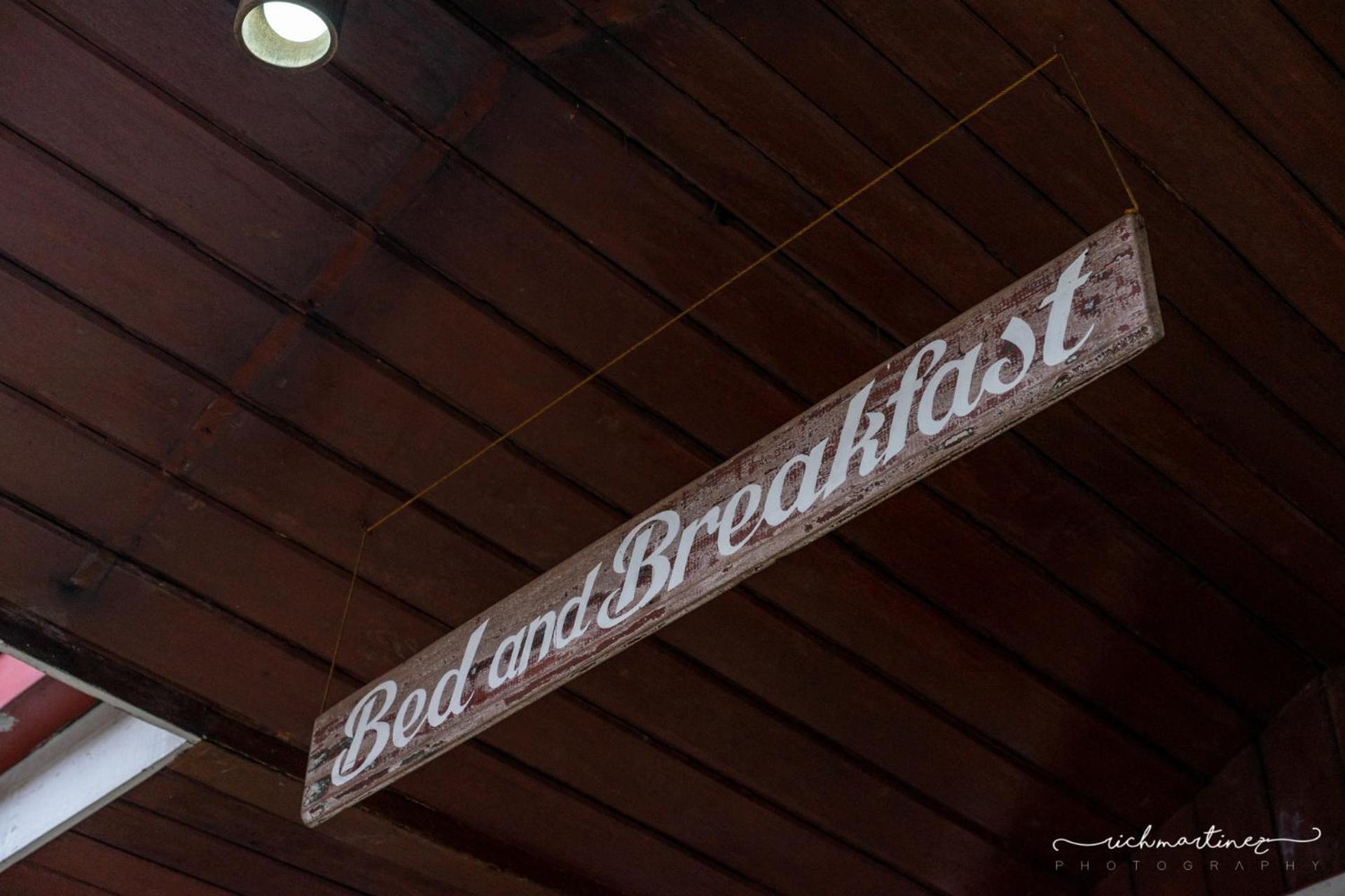 Old Orangewood Bed & Breakfast