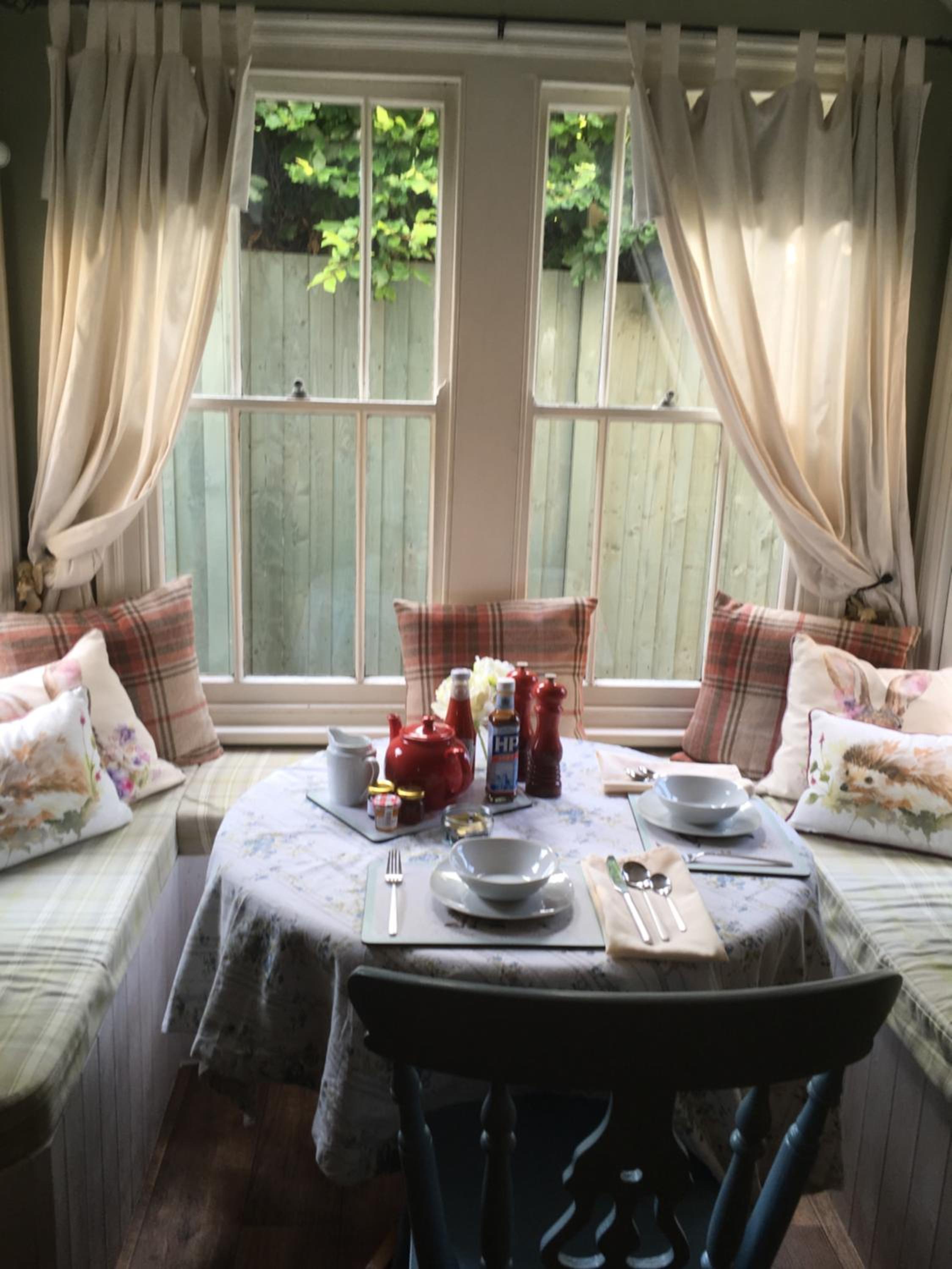 Lodbourne Farmhouse B&B, photo 12
