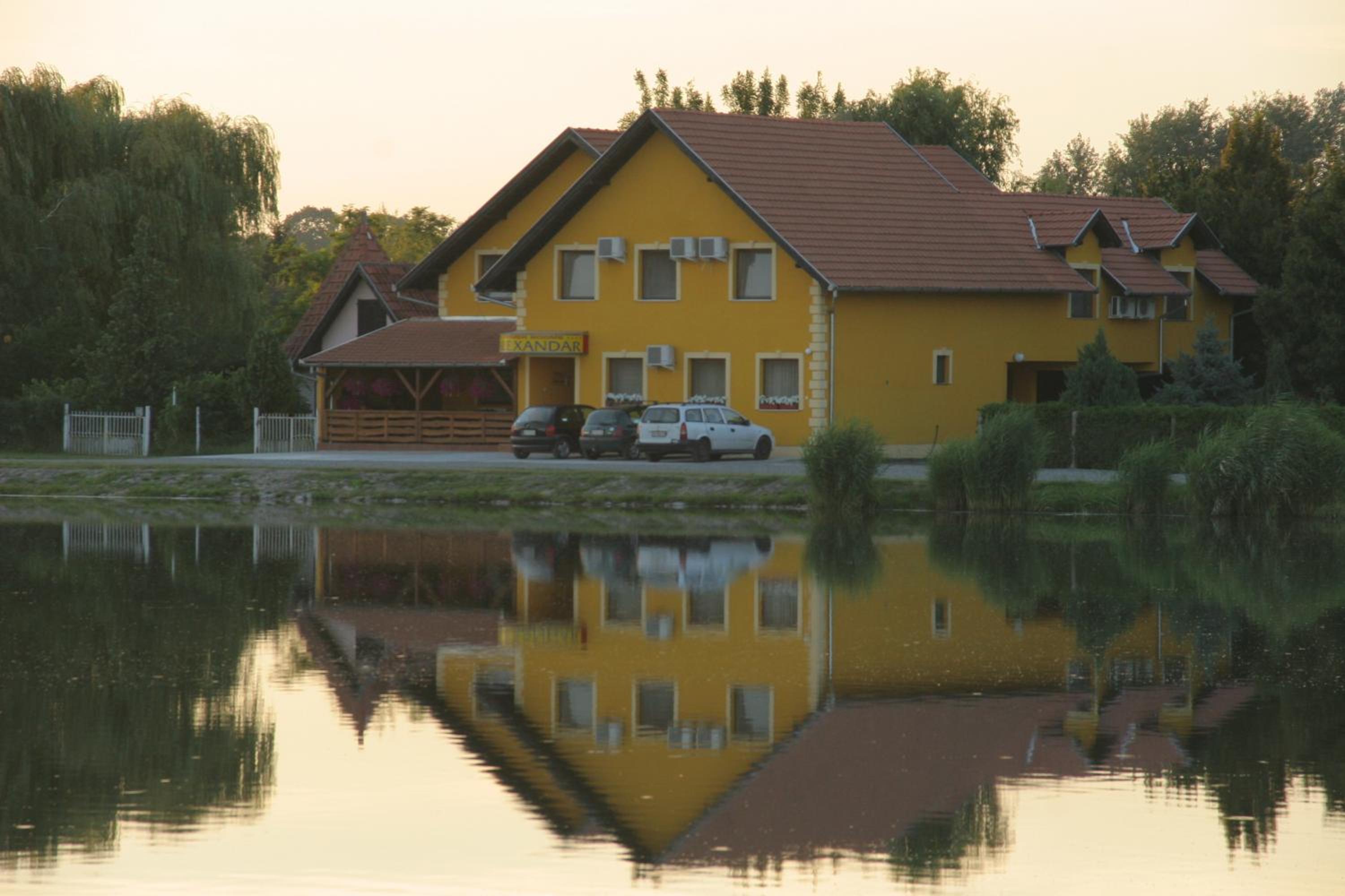 Photo 21