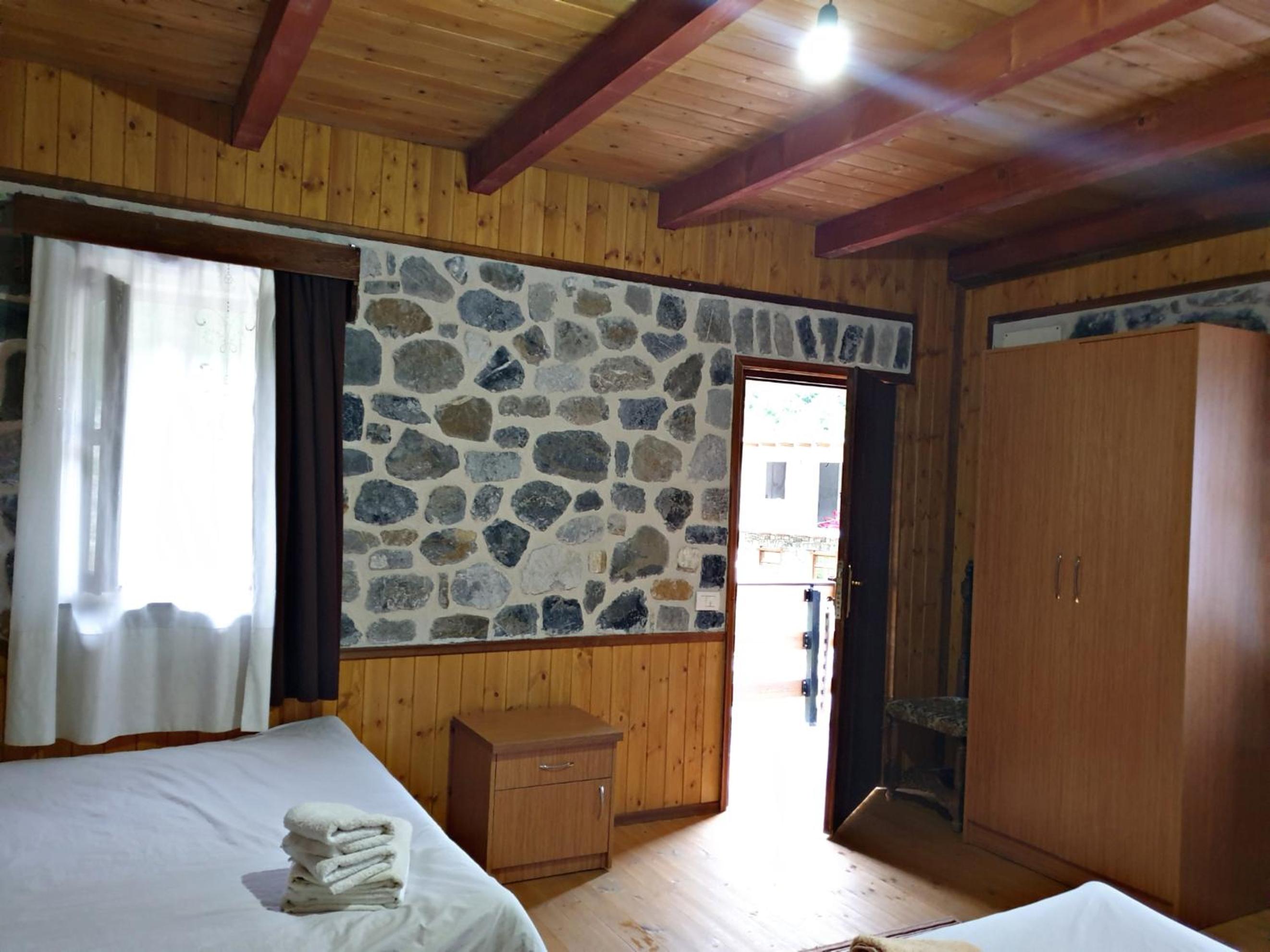 Guest House Flodisa