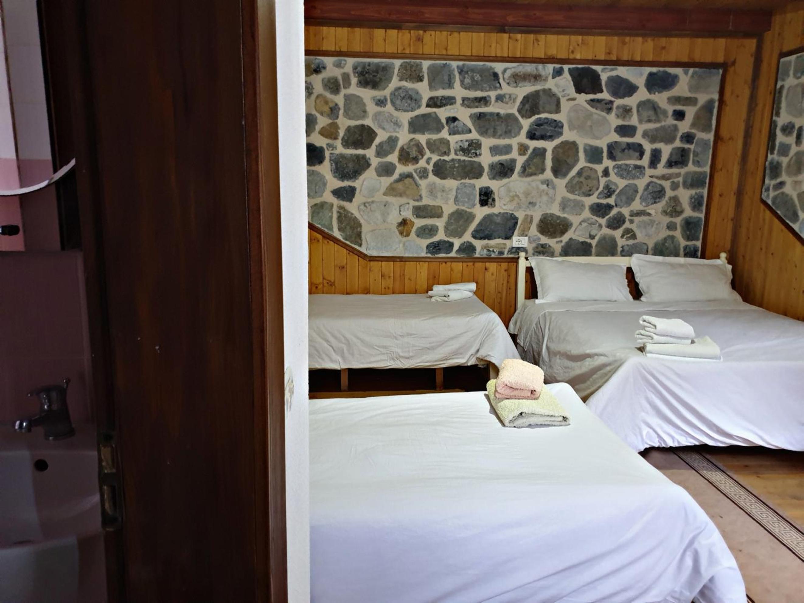 Guest House Flodisa