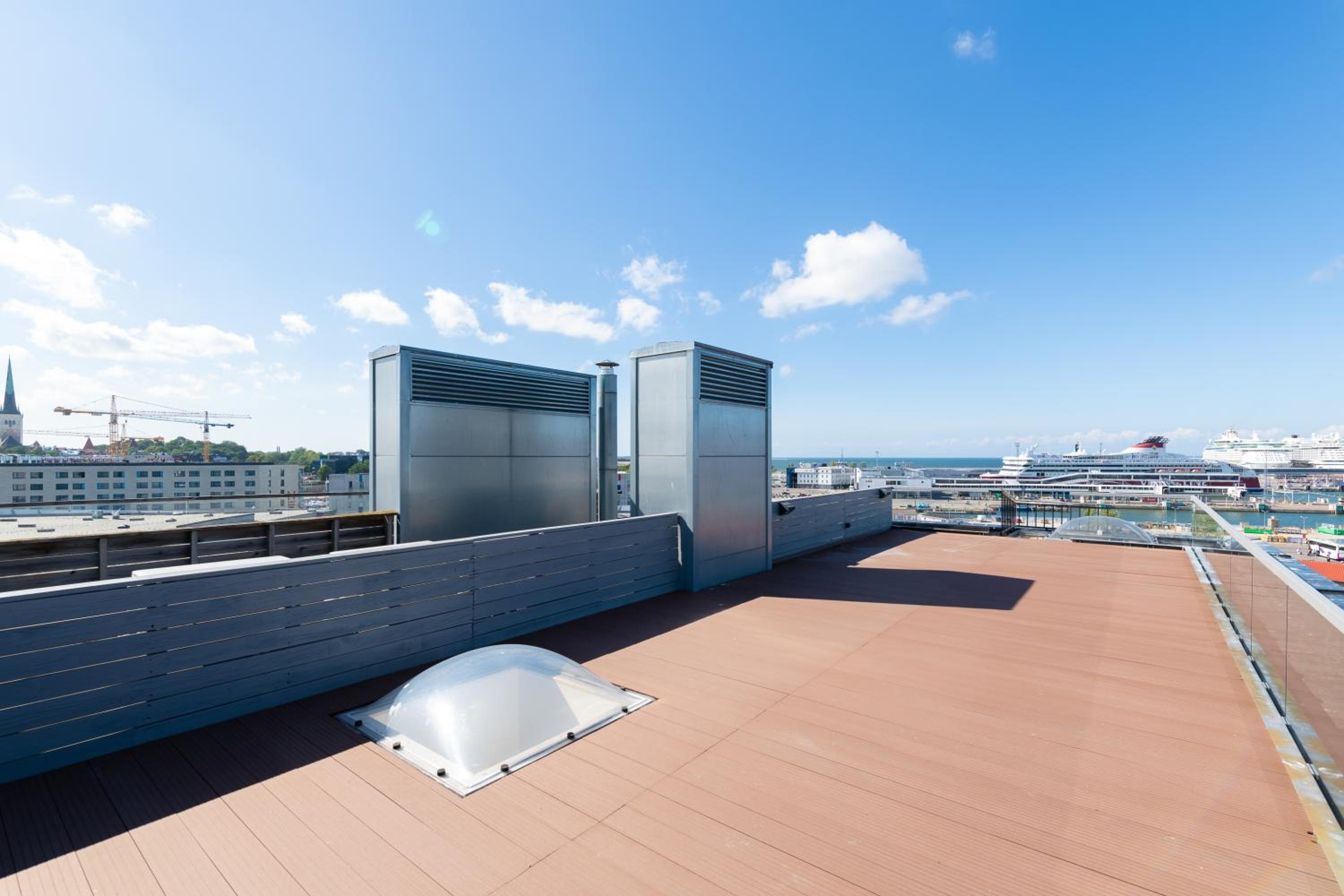 Central Lootsi Penthouse