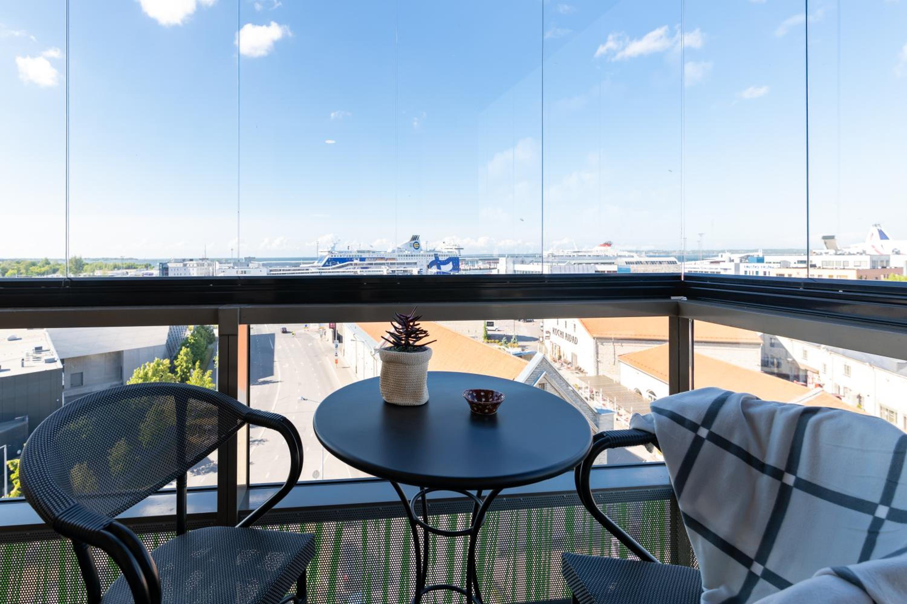 Central Lootsi Penthouse
