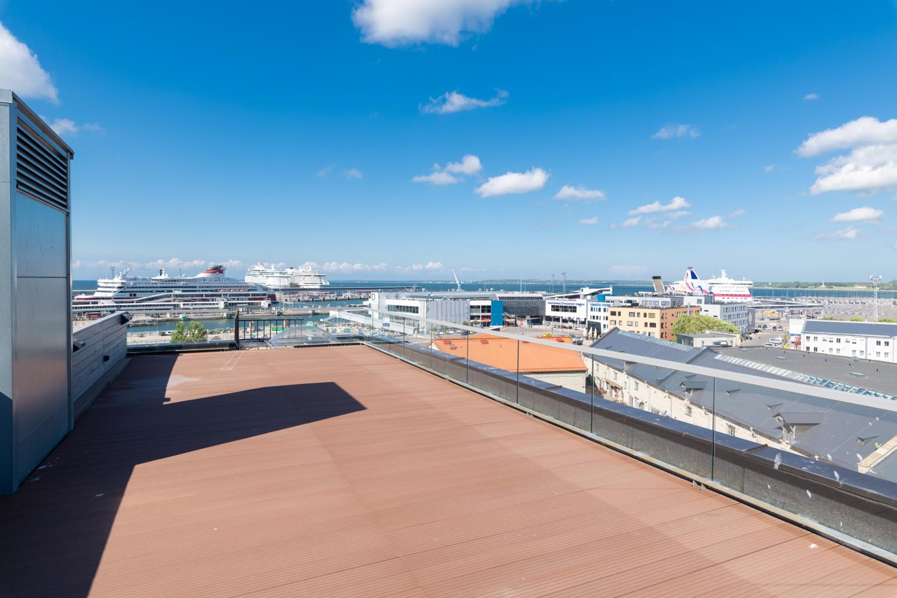 Central Lootsi Penthouse