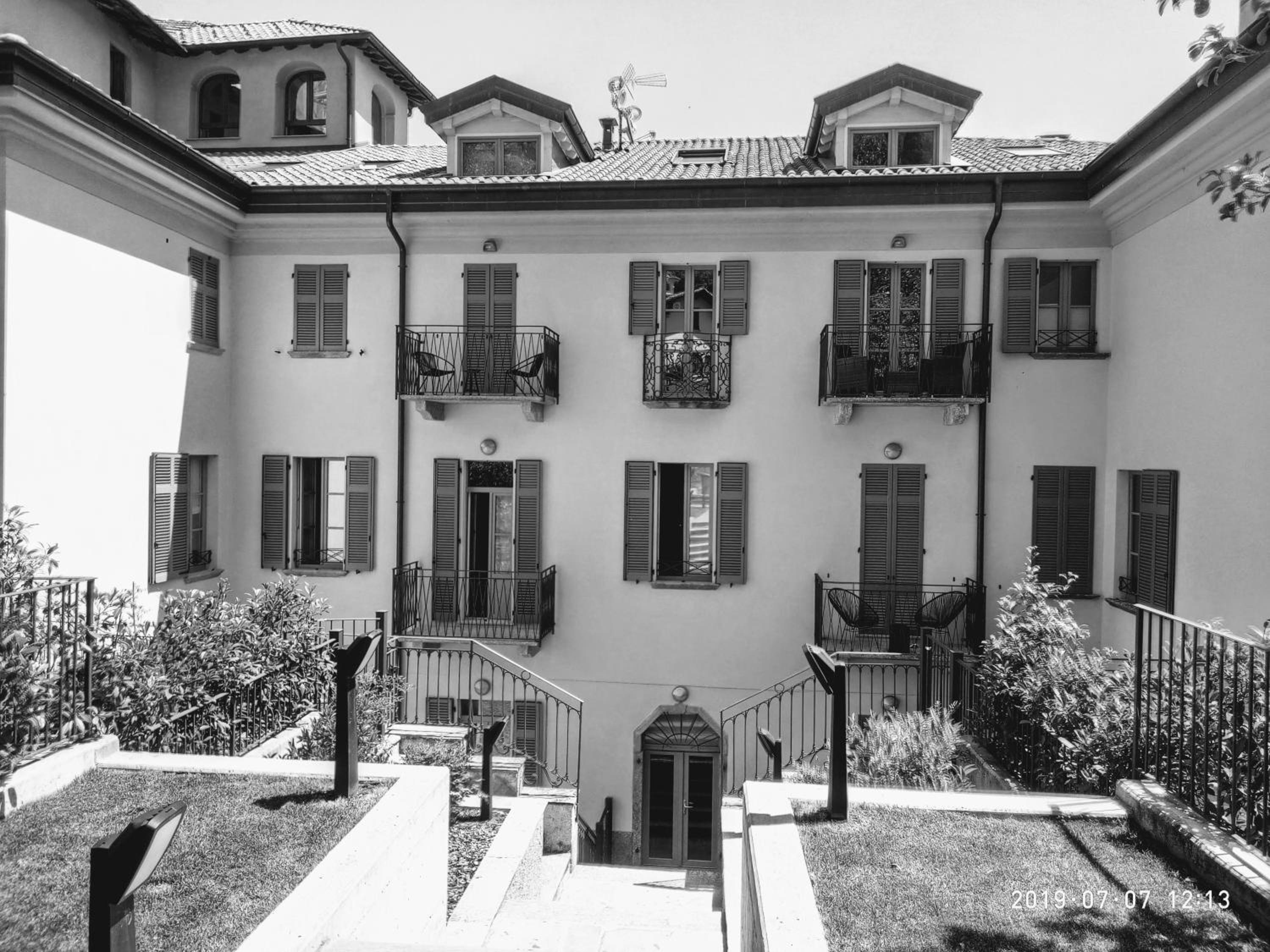 Castelli Delux view 3