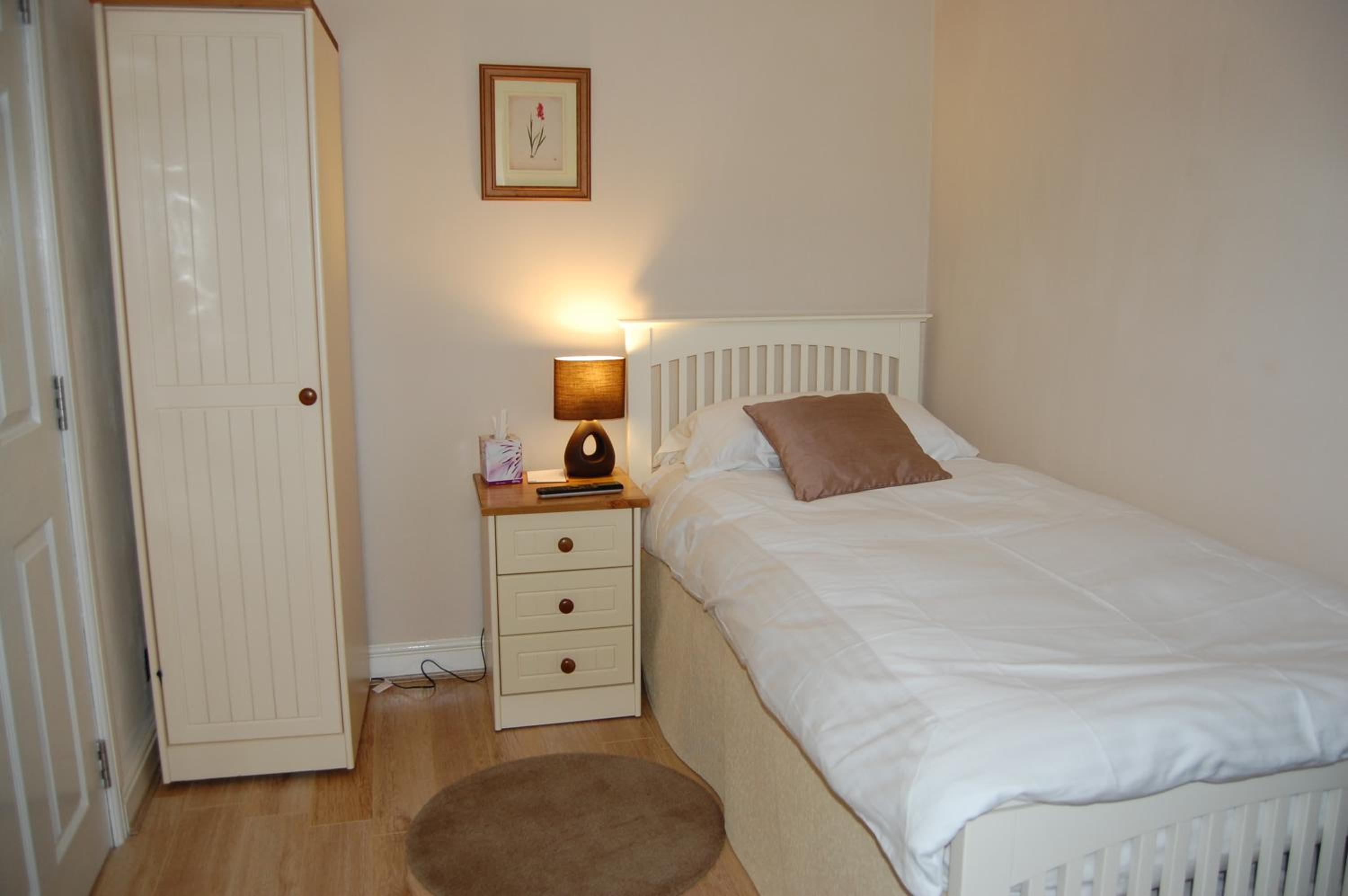 Canal View Bed And Breakfast