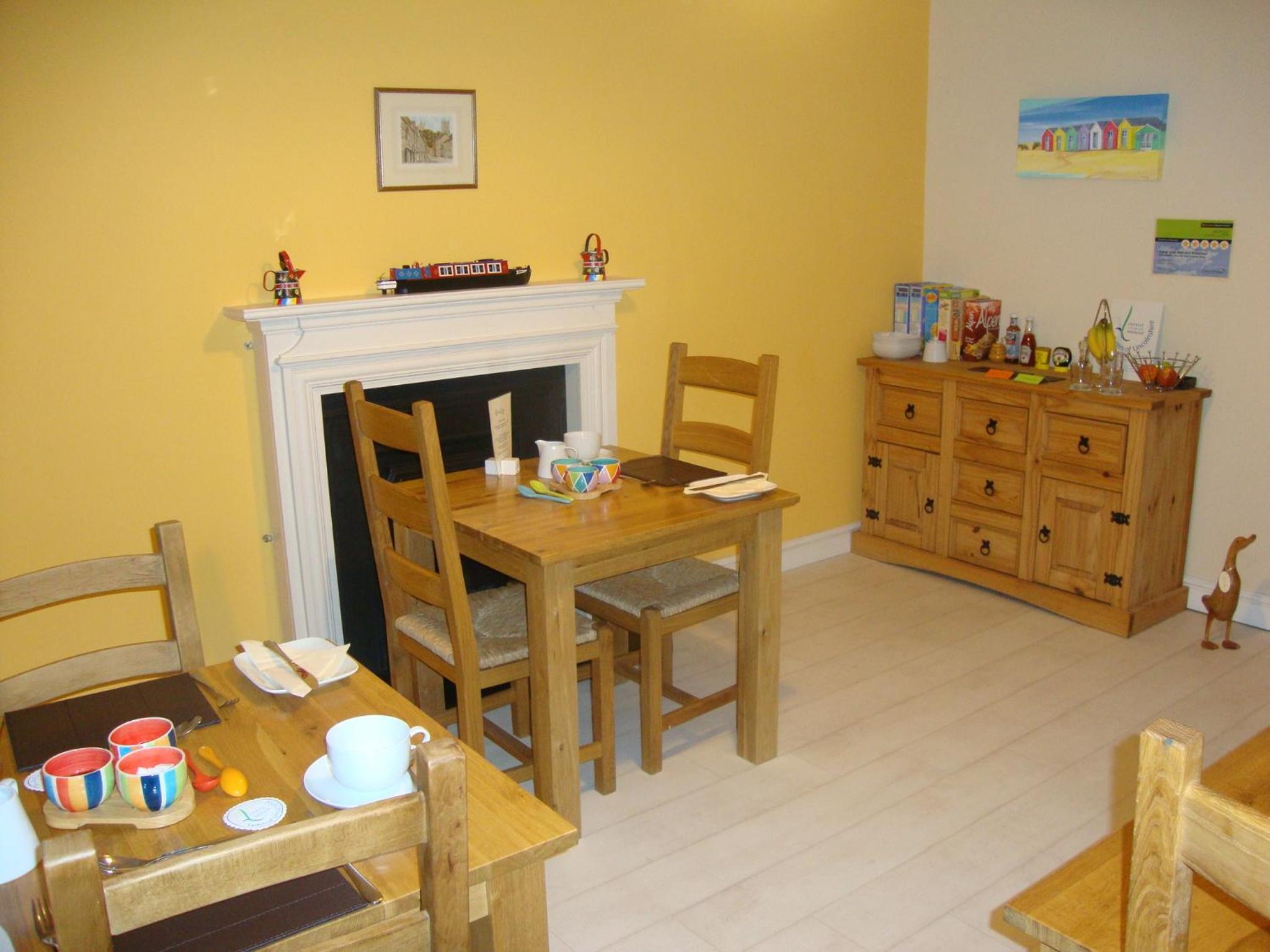 Canal View Bed And Breakfast
