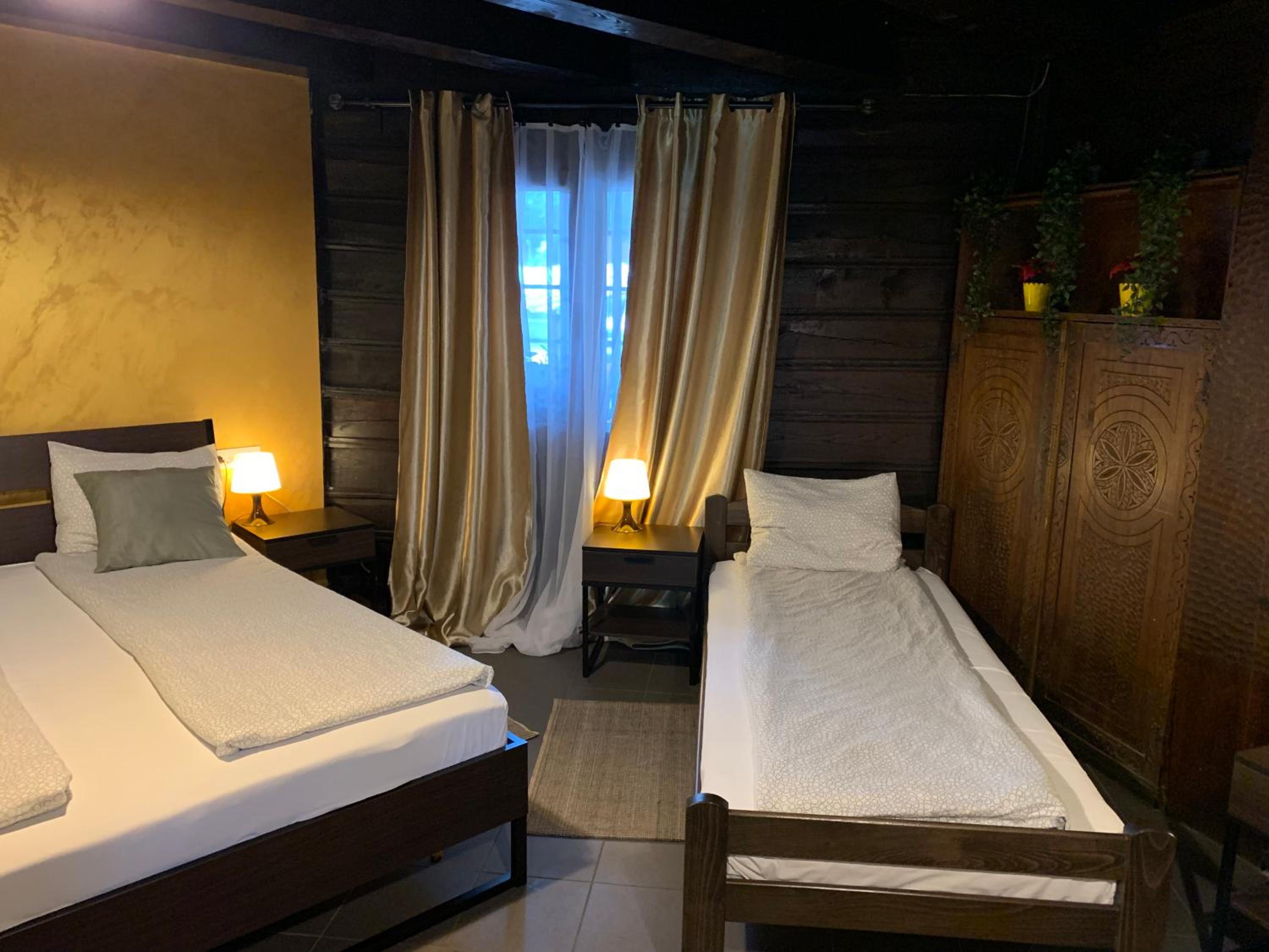 Photo 33