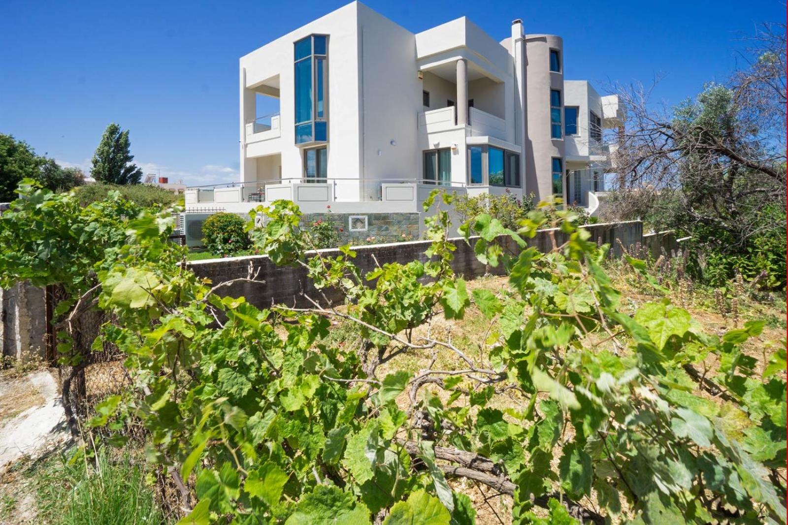 Ariadne Apartment