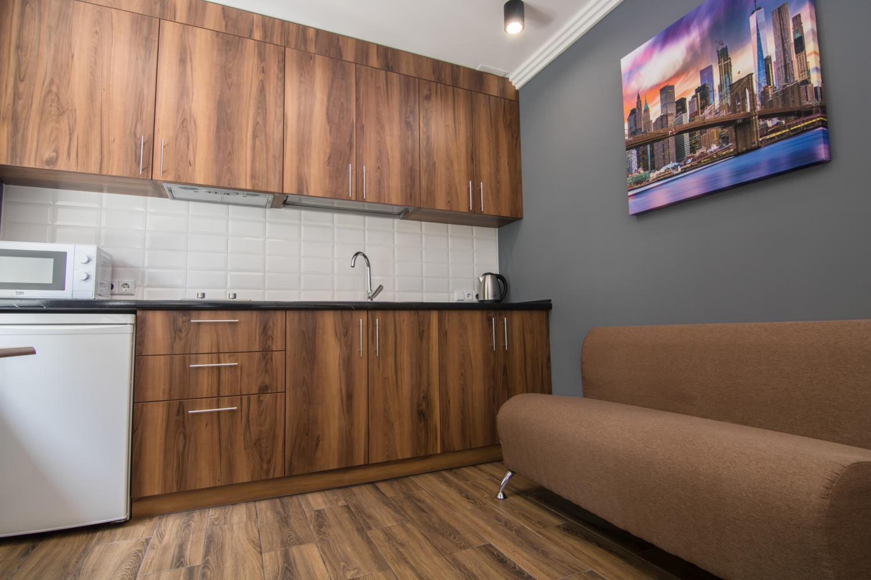 LUX Apartment near Arena City view 4
