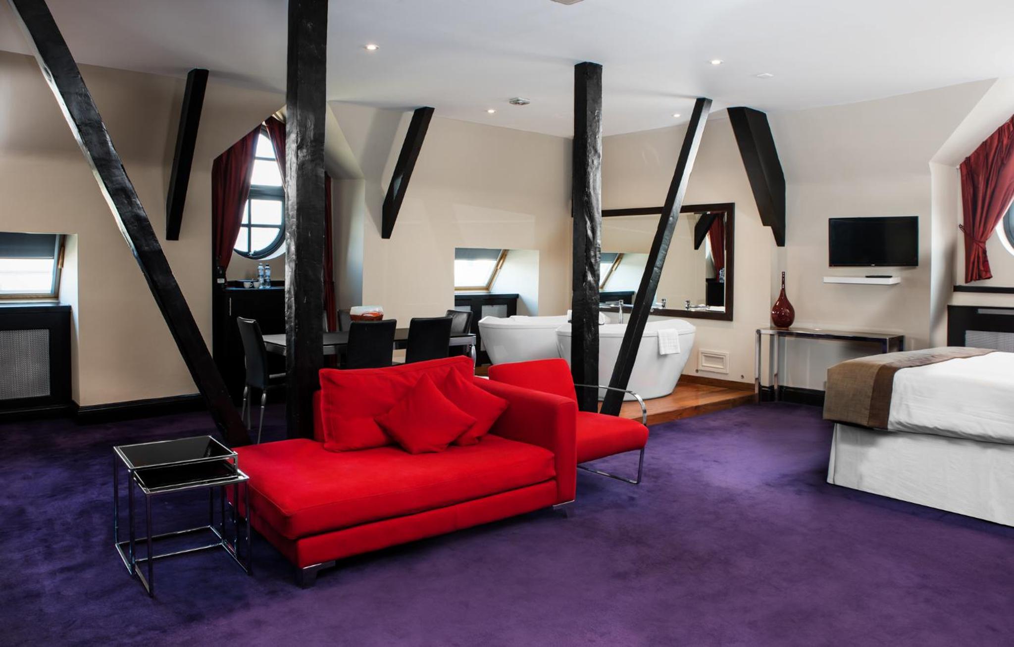 Bradford Vacations - Great Victoria Hotel - Property Image 4