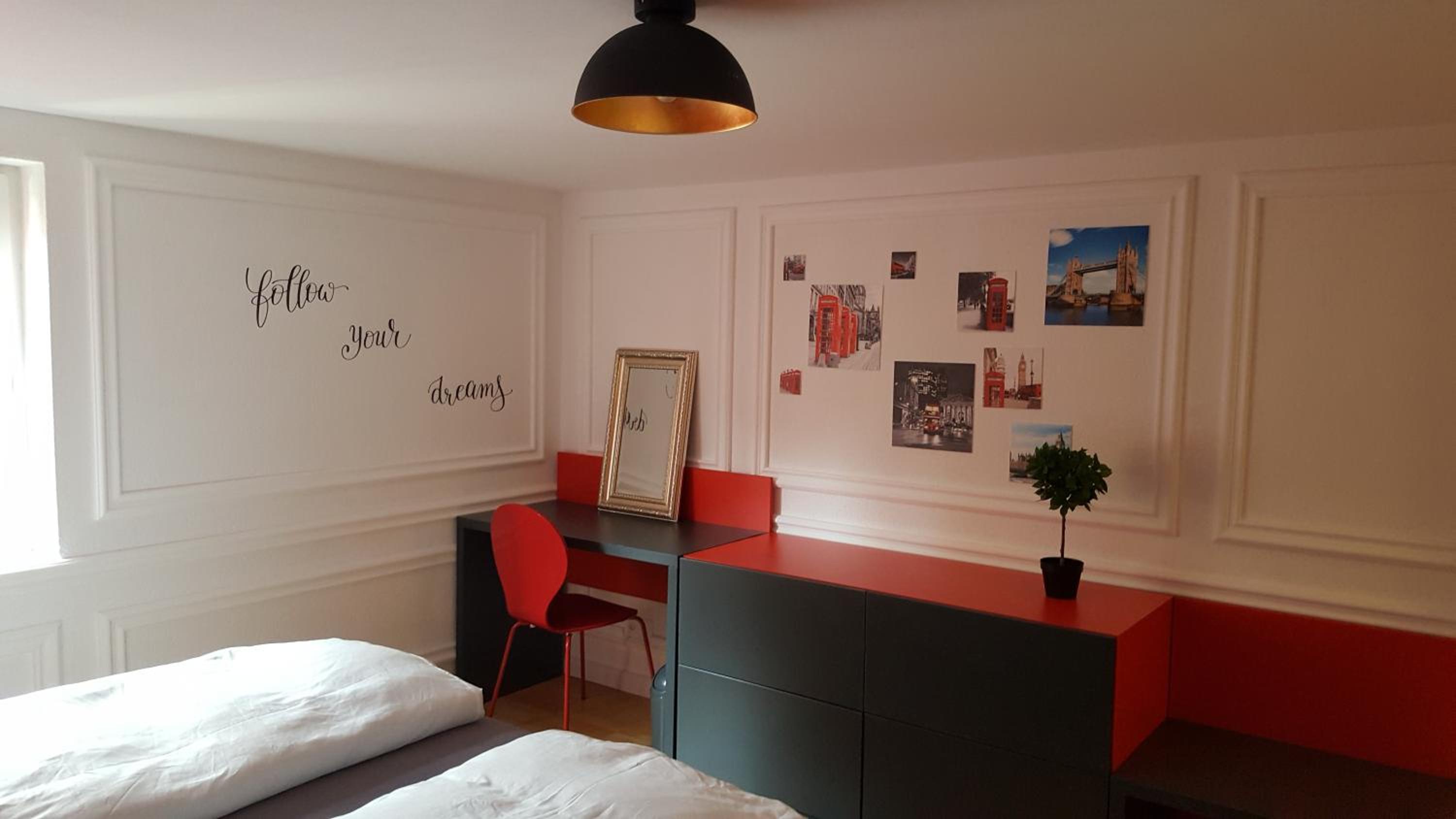 hotel room