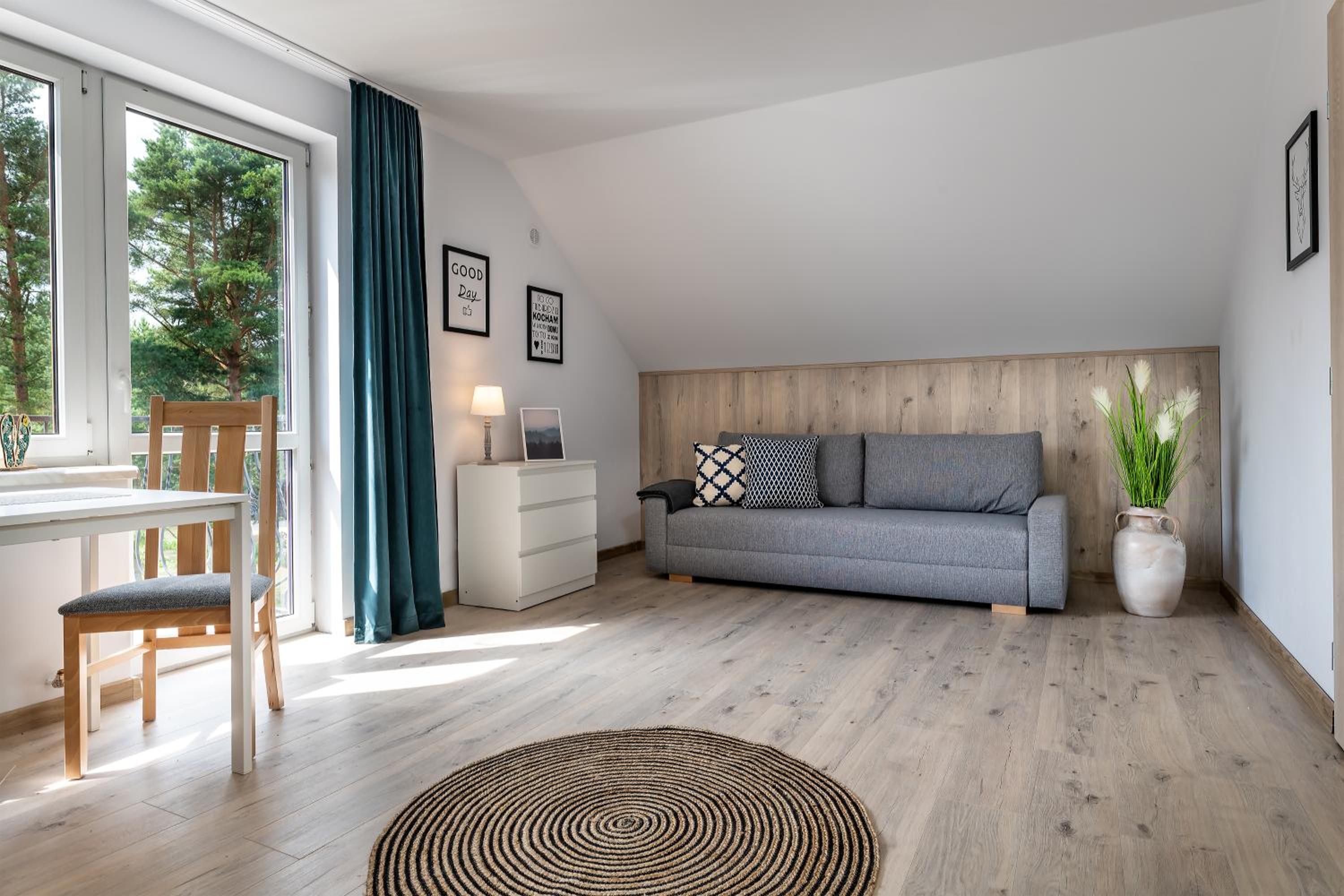 Willa w Rozewiu - Apartamenty z balkonami, aneksem kuchennym, sniadania w cenie view 3