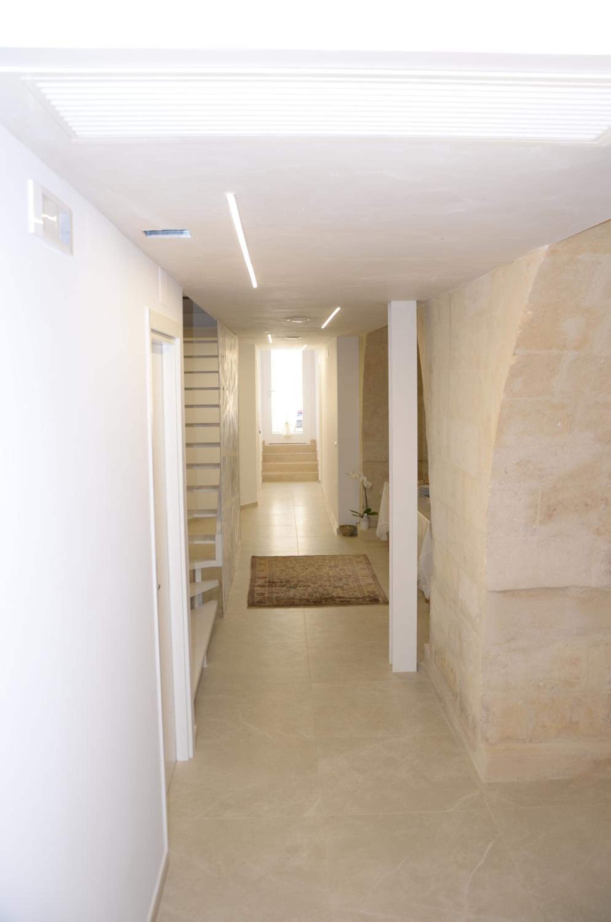 In & Out Matera
