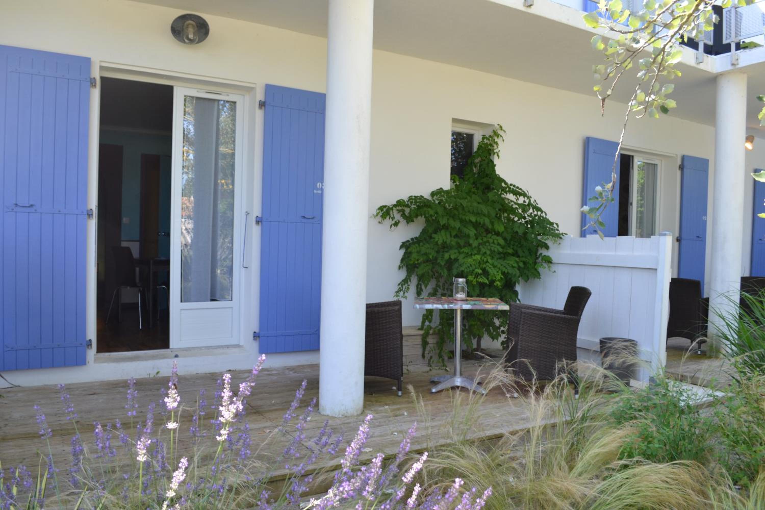 outdoor BBQ area