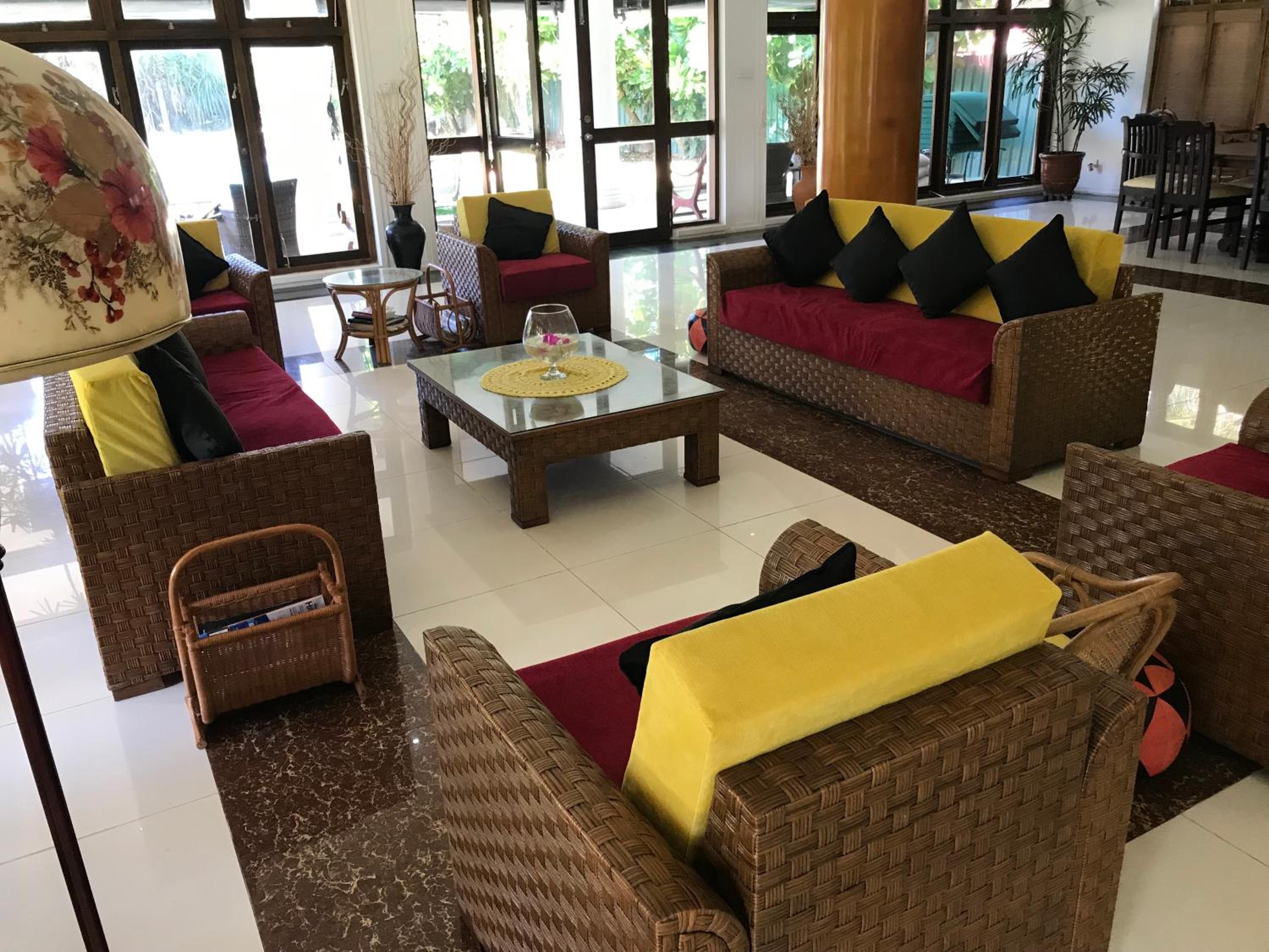 lounge