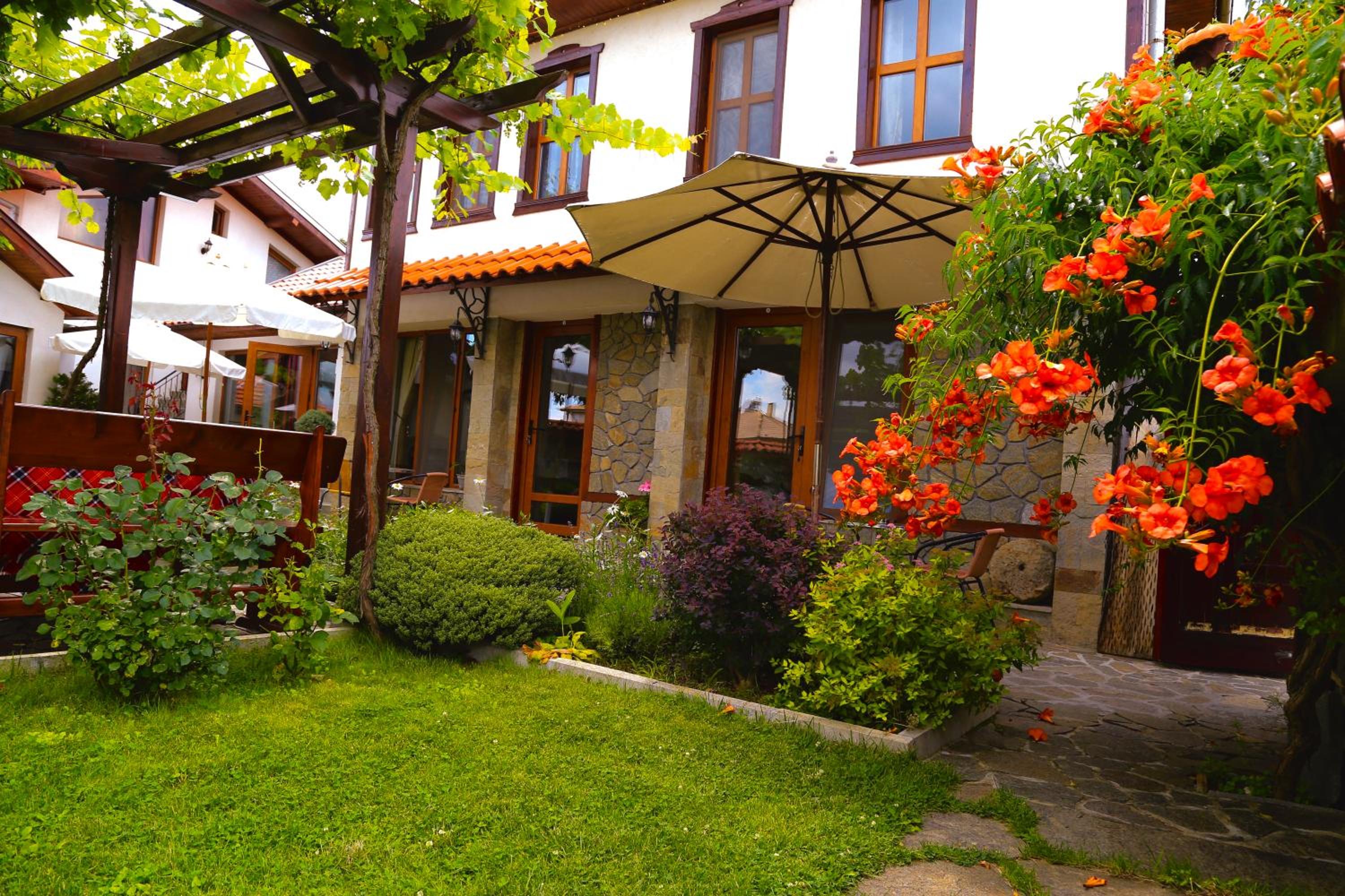 Iliikova House