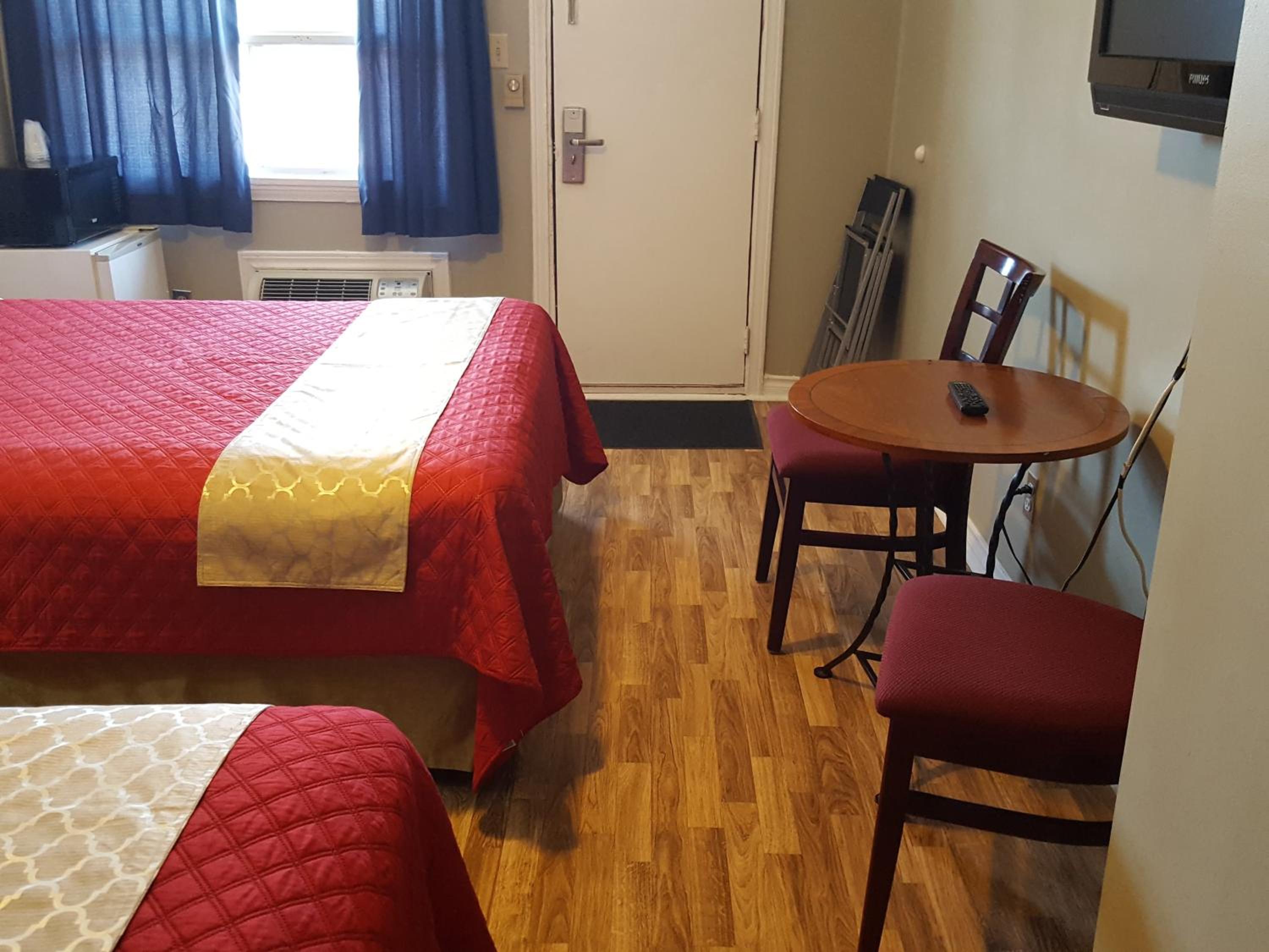 Niagara Inn & Suites - Image 5