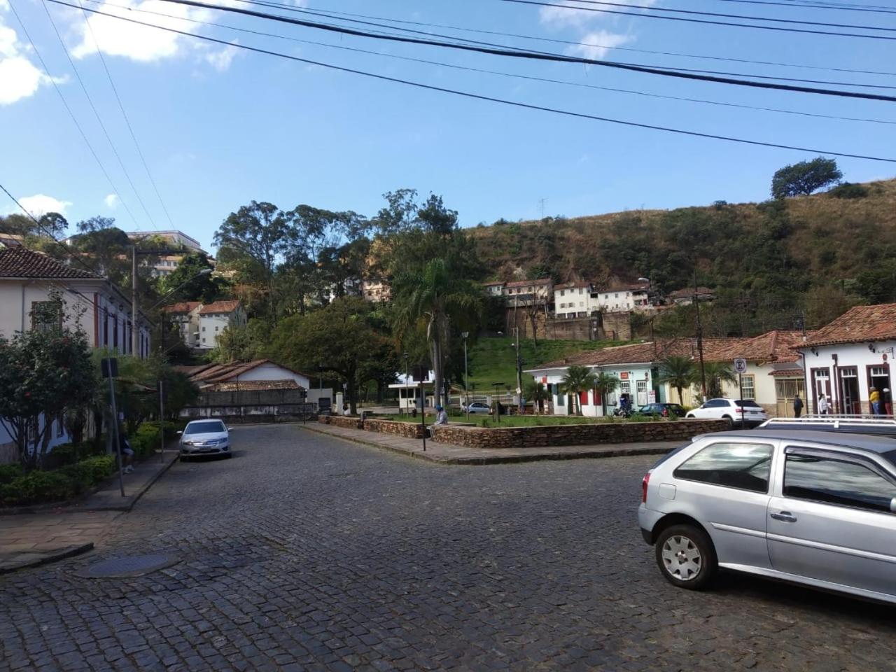 Casa próxima ao centro de convenções da UFOP