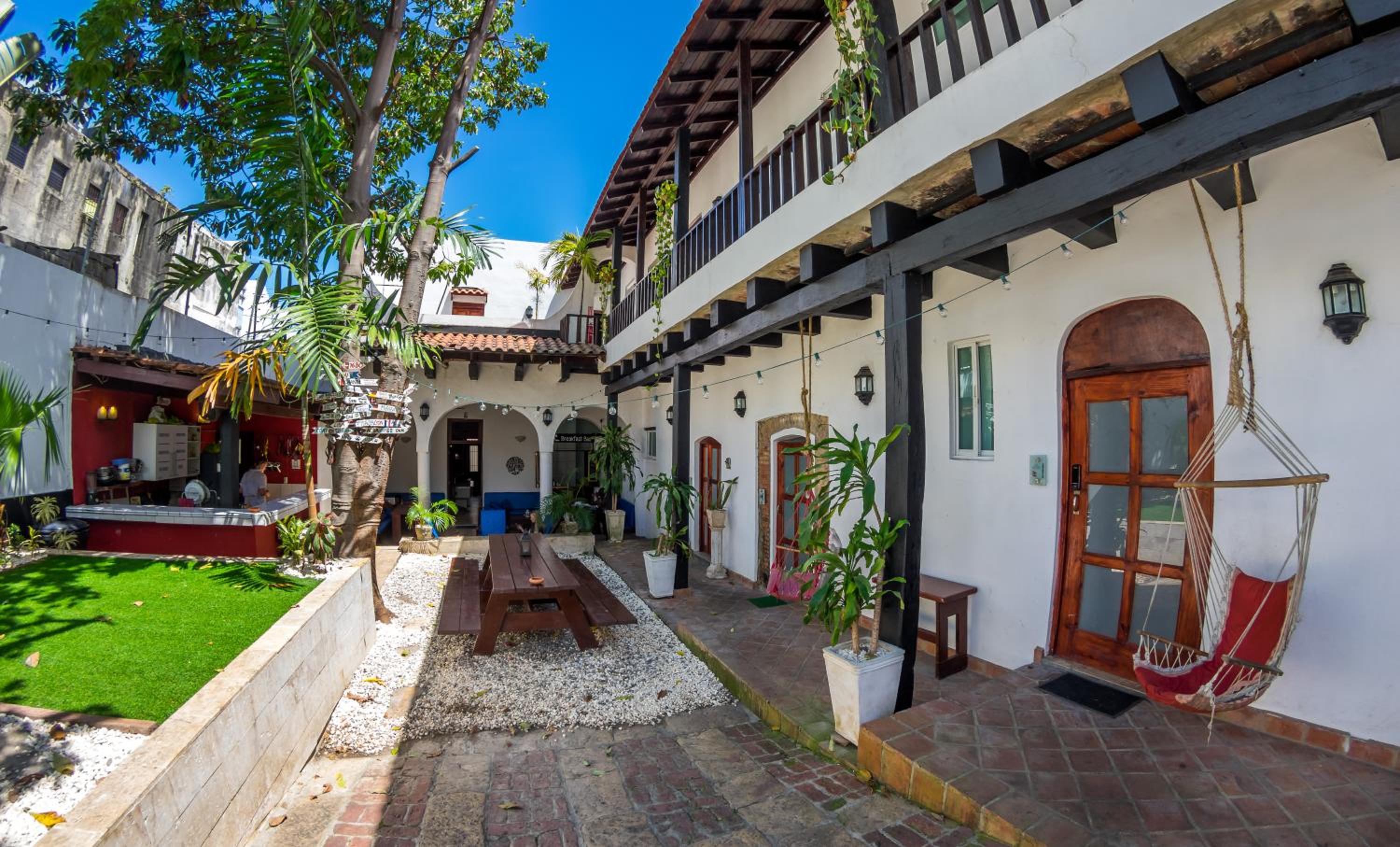 Island Life Hostel