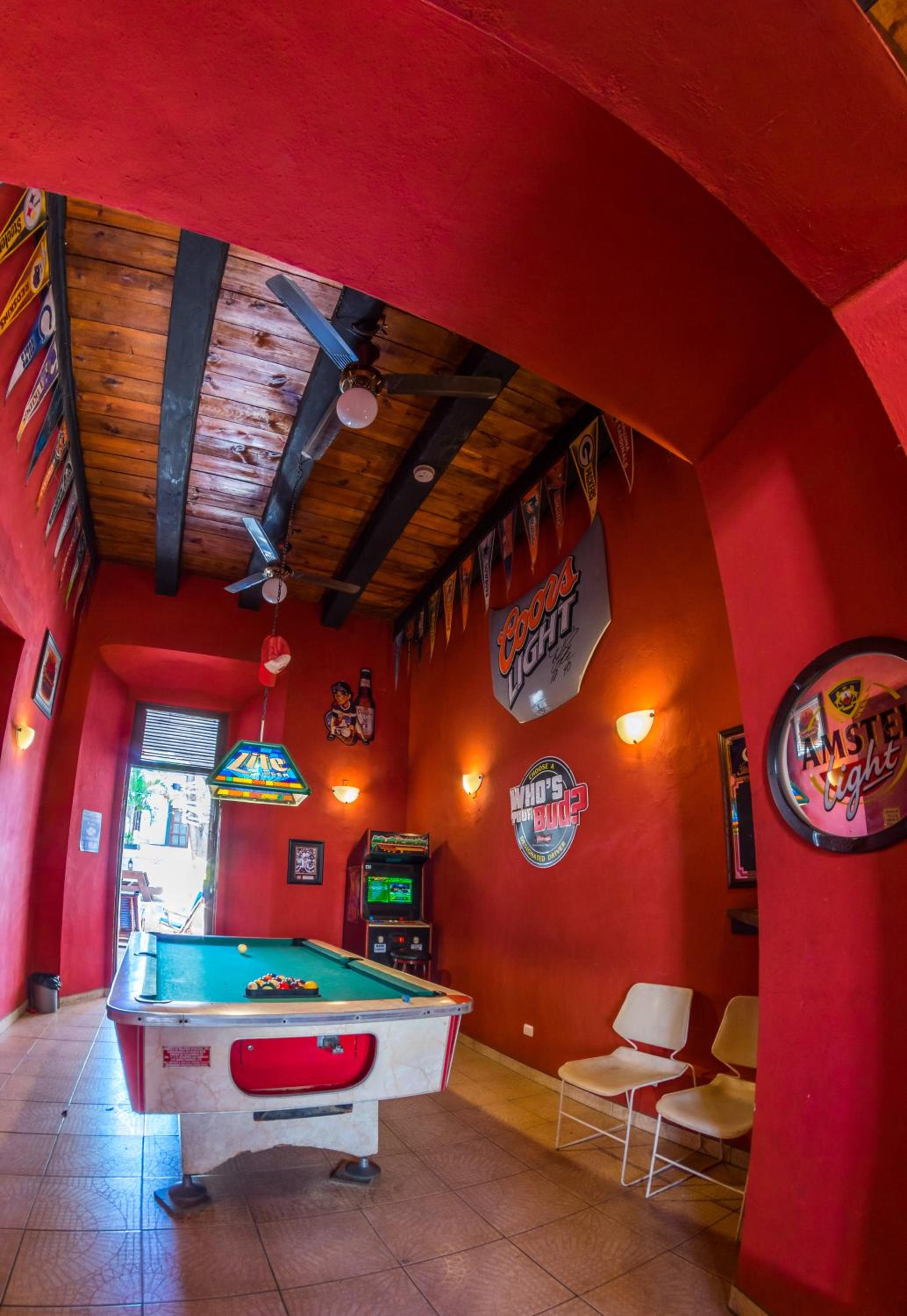 Island Life Hostel