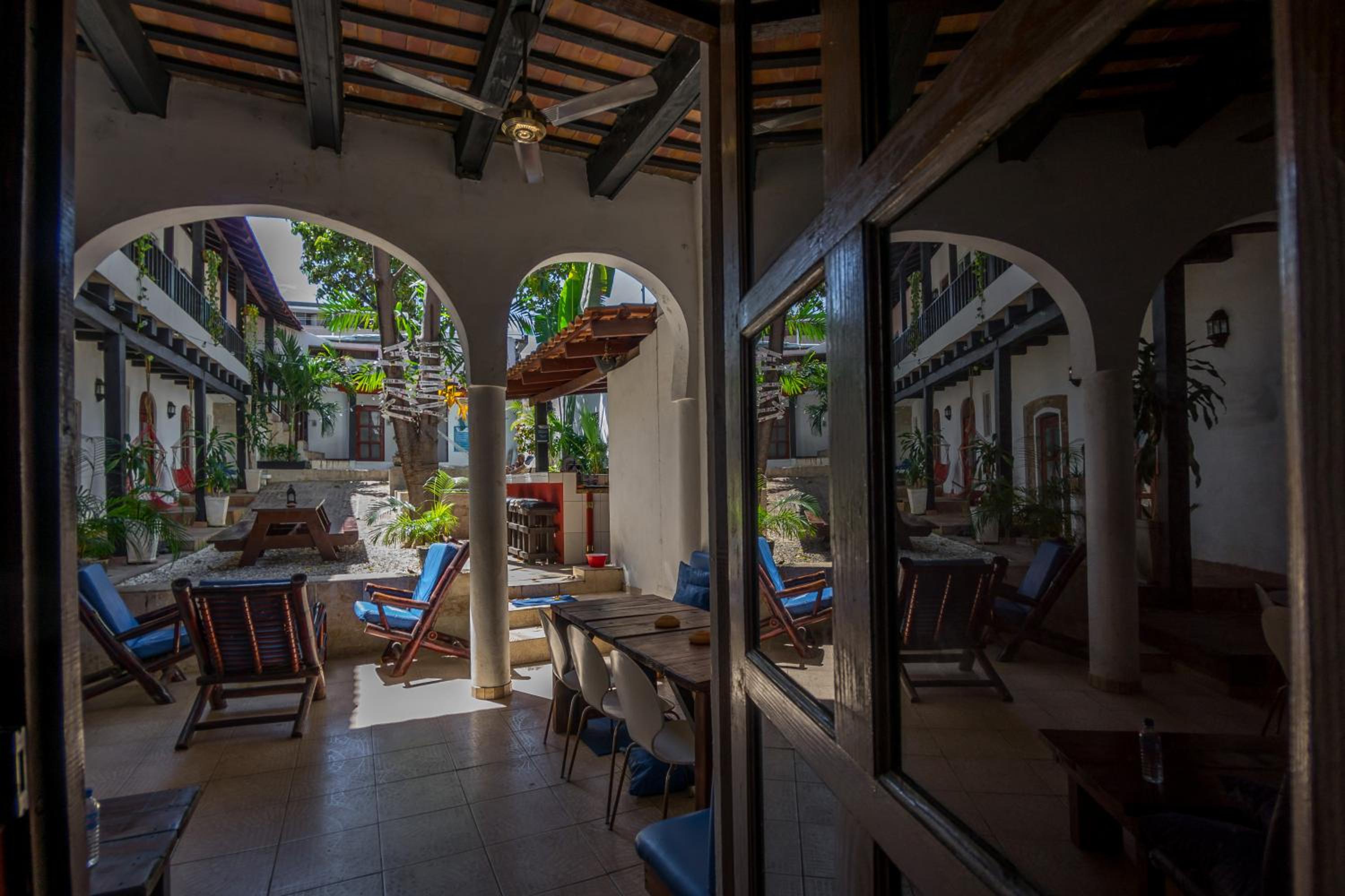 Island Life Hostel