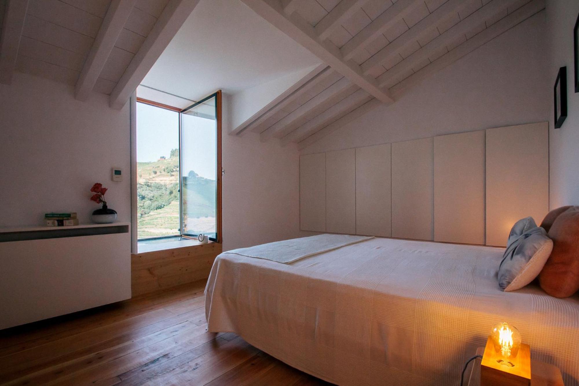Quinta do Vale da Ermida, Private - Heated - Pool view 4