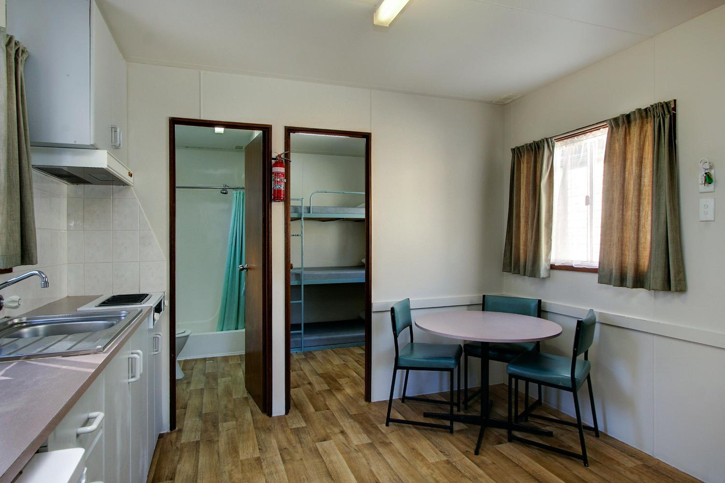 Photo 16