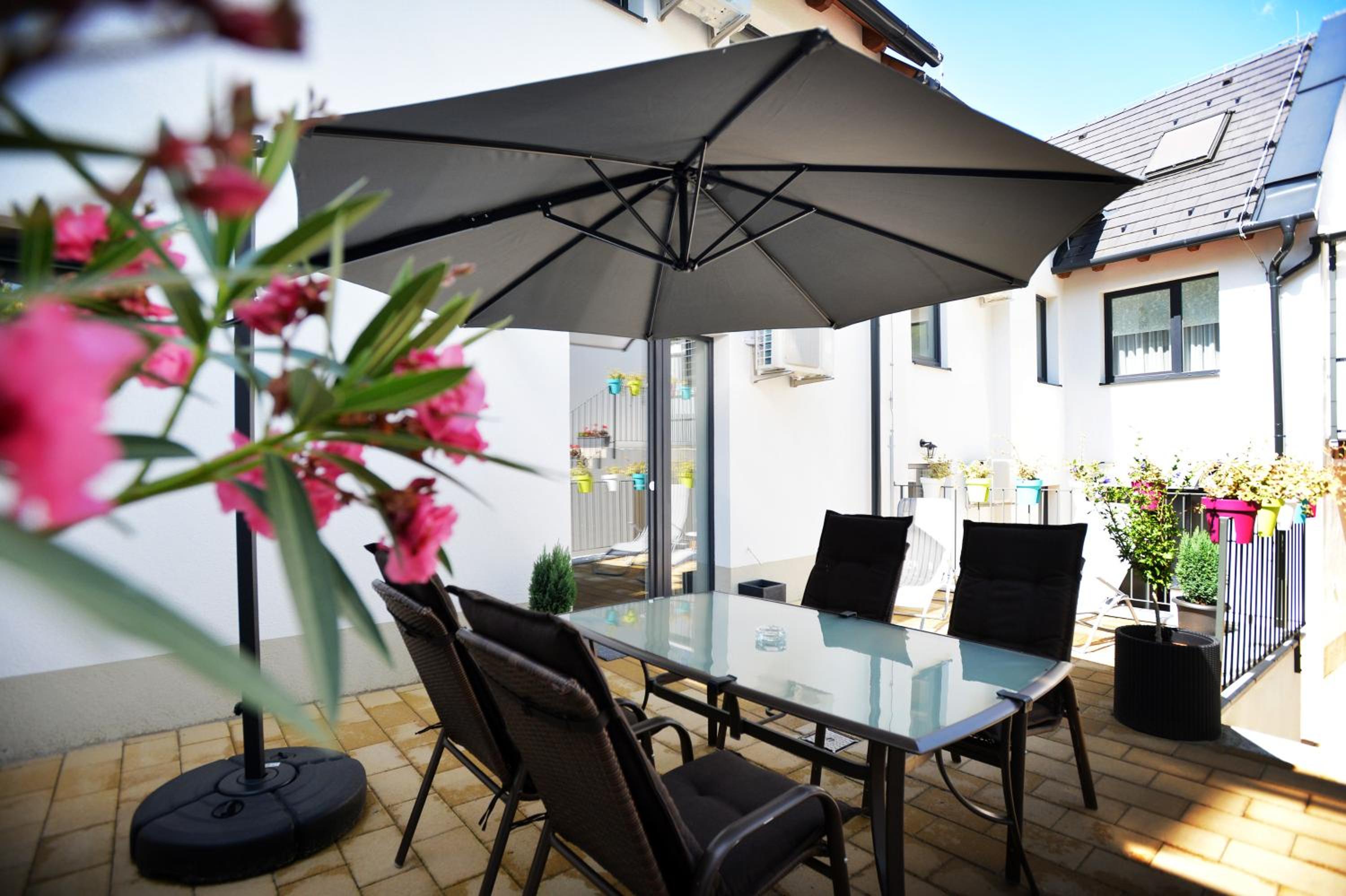 ONE Luxury Suites Eger