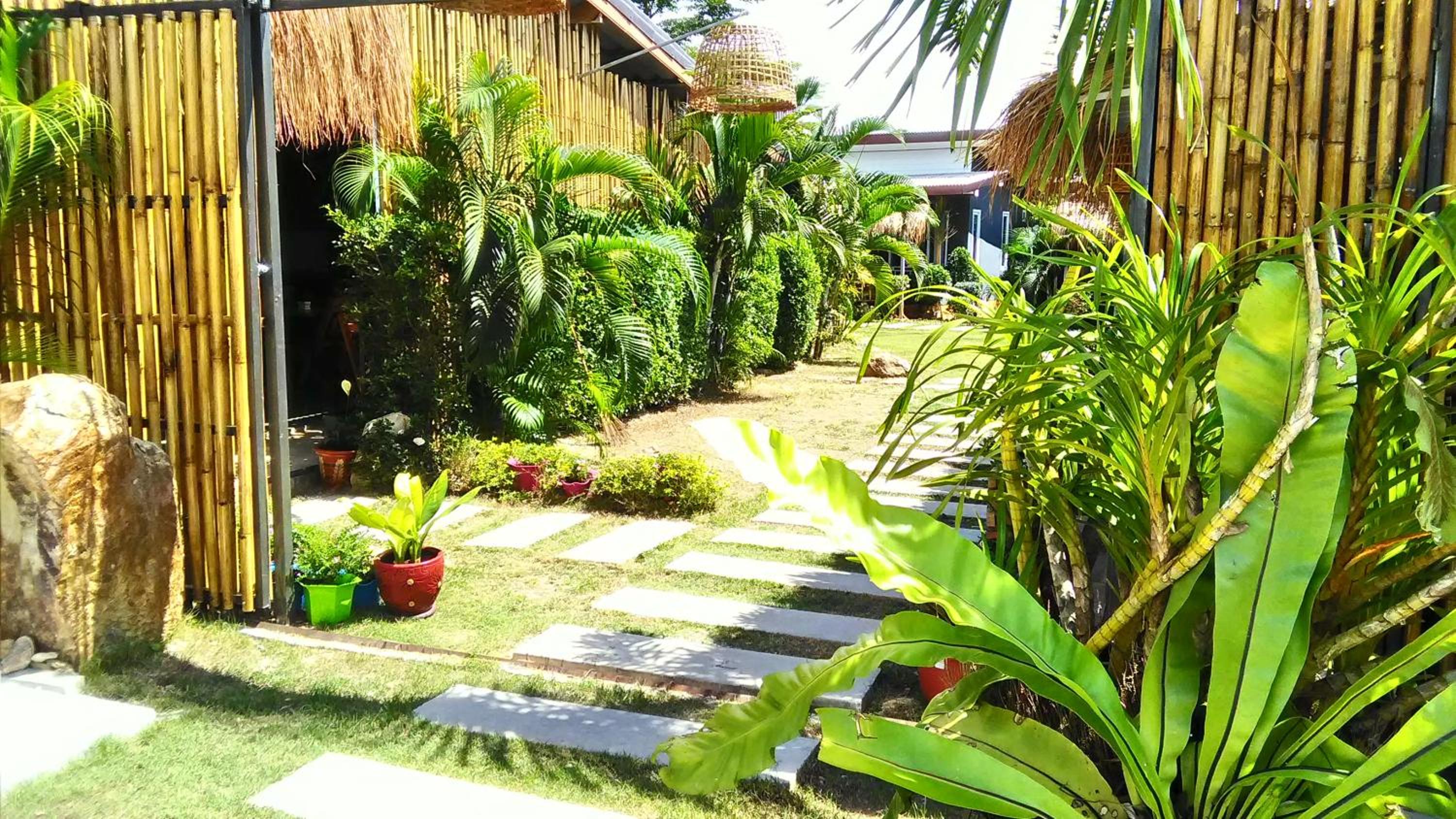 Popular Lanta Resort