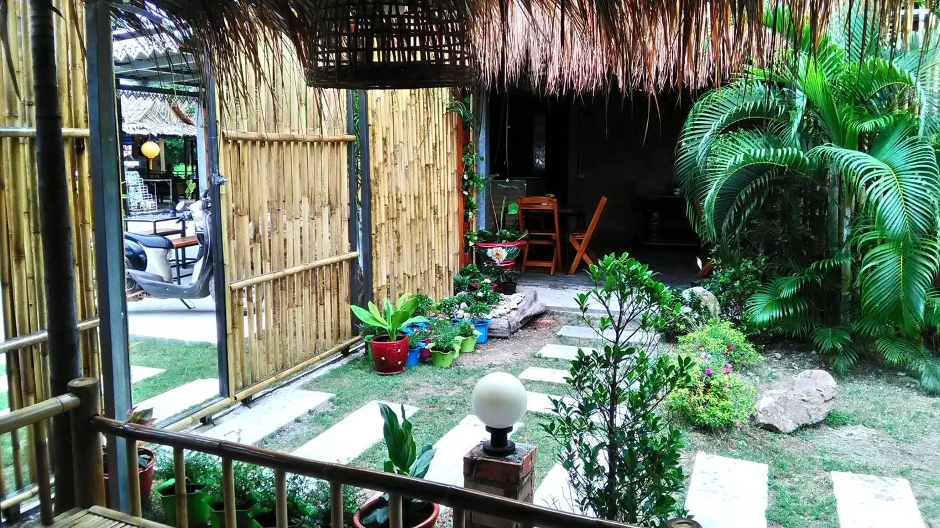 Popular Lanta Resort