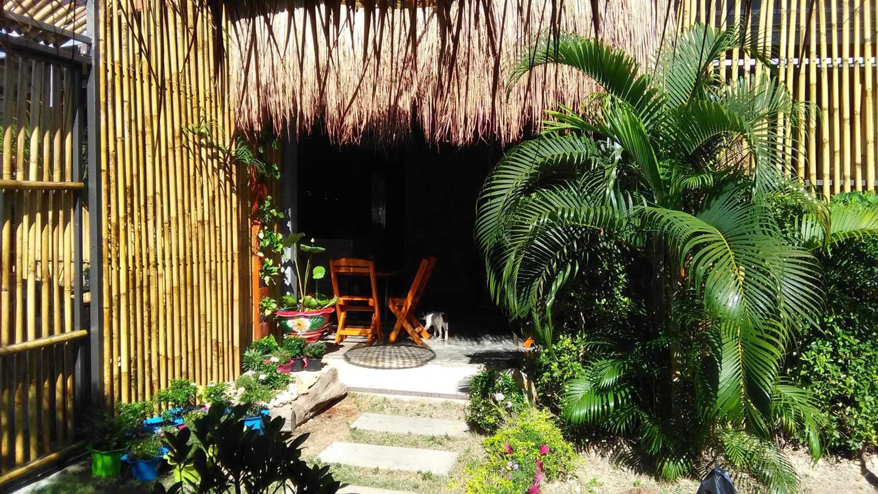 Popular Lanta Resort