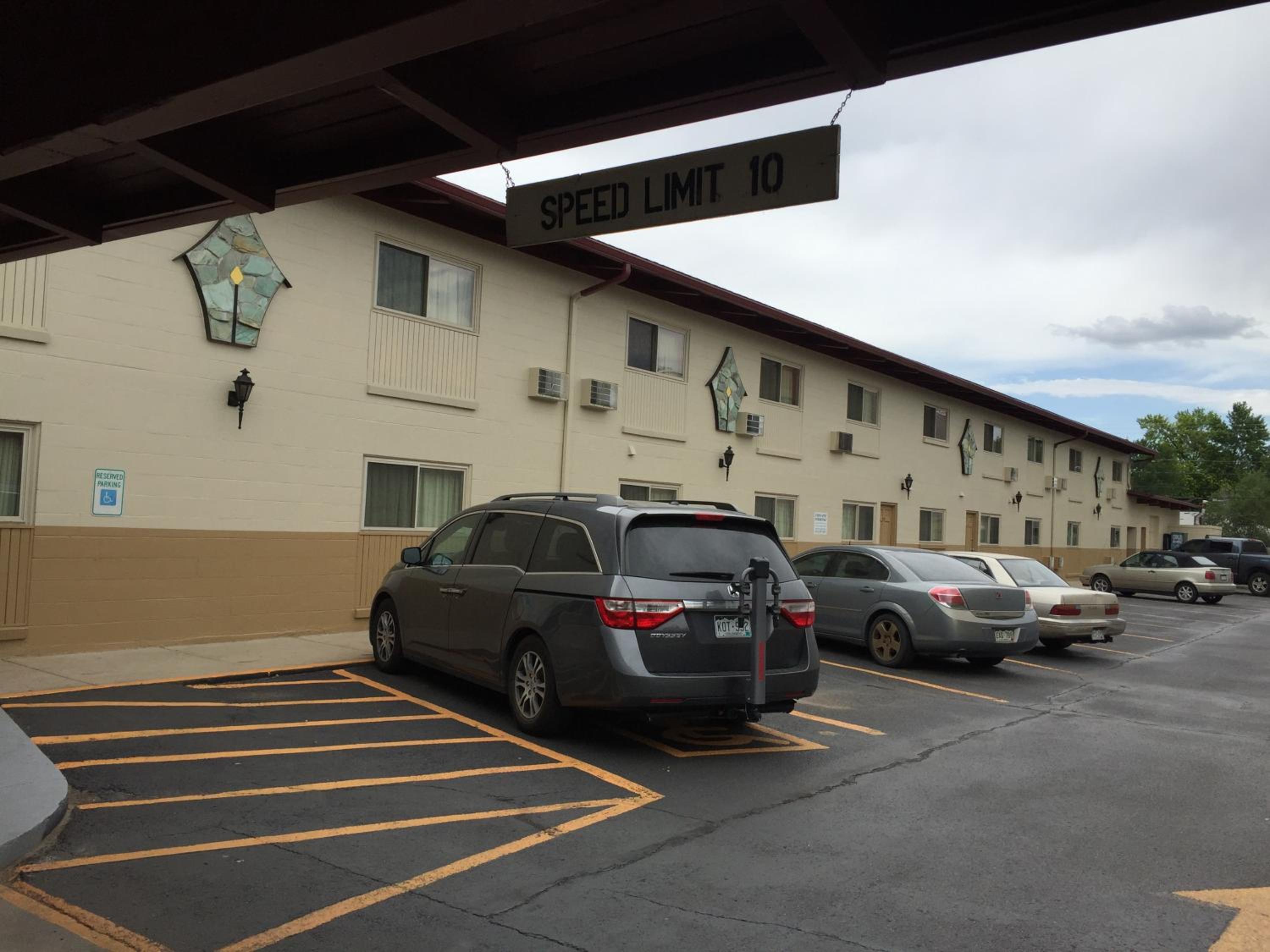 Lamplighter Motel