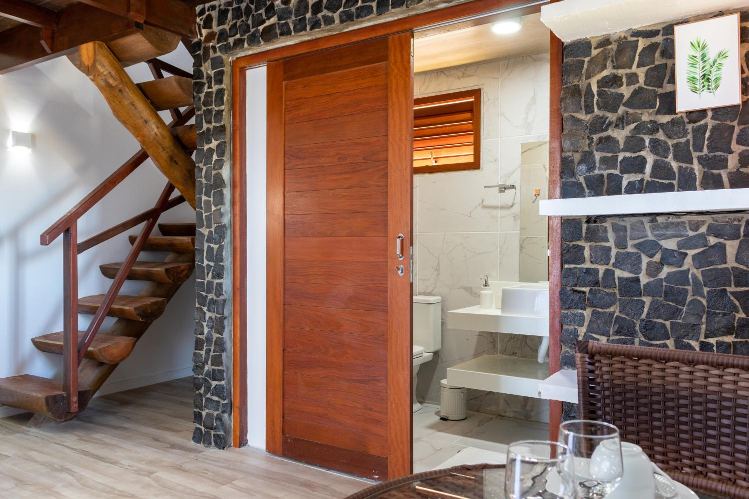 Villa Namú Beach House Suites