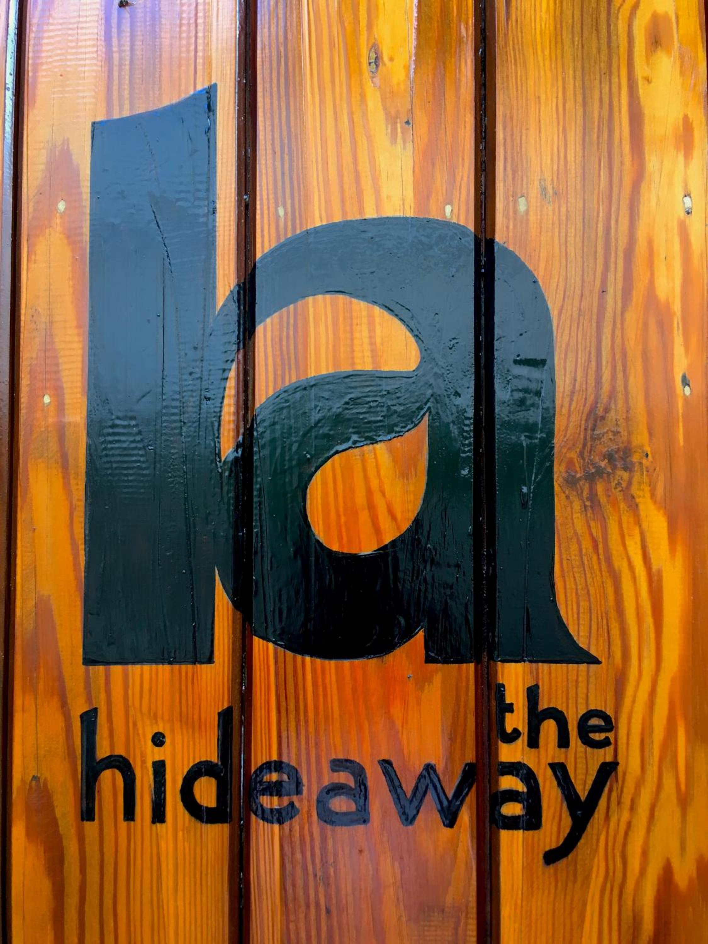 The Hideaway - a charming, unique retreat in Long Ashton, Bristol view 2