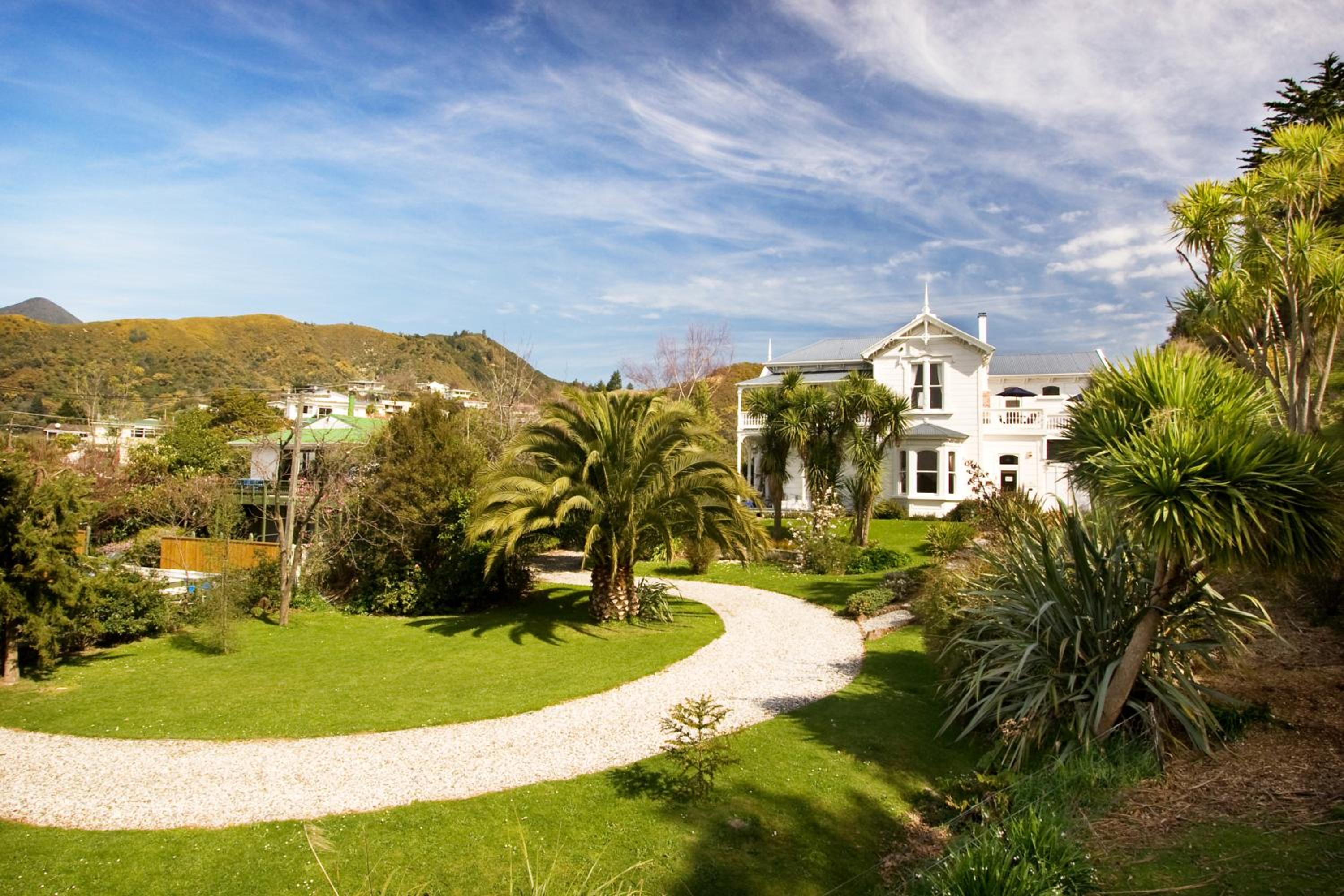 Sennen House Boutique Accommodation