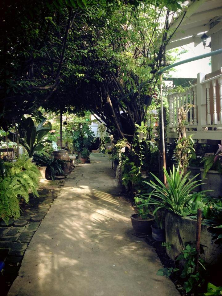 Loy Manee House